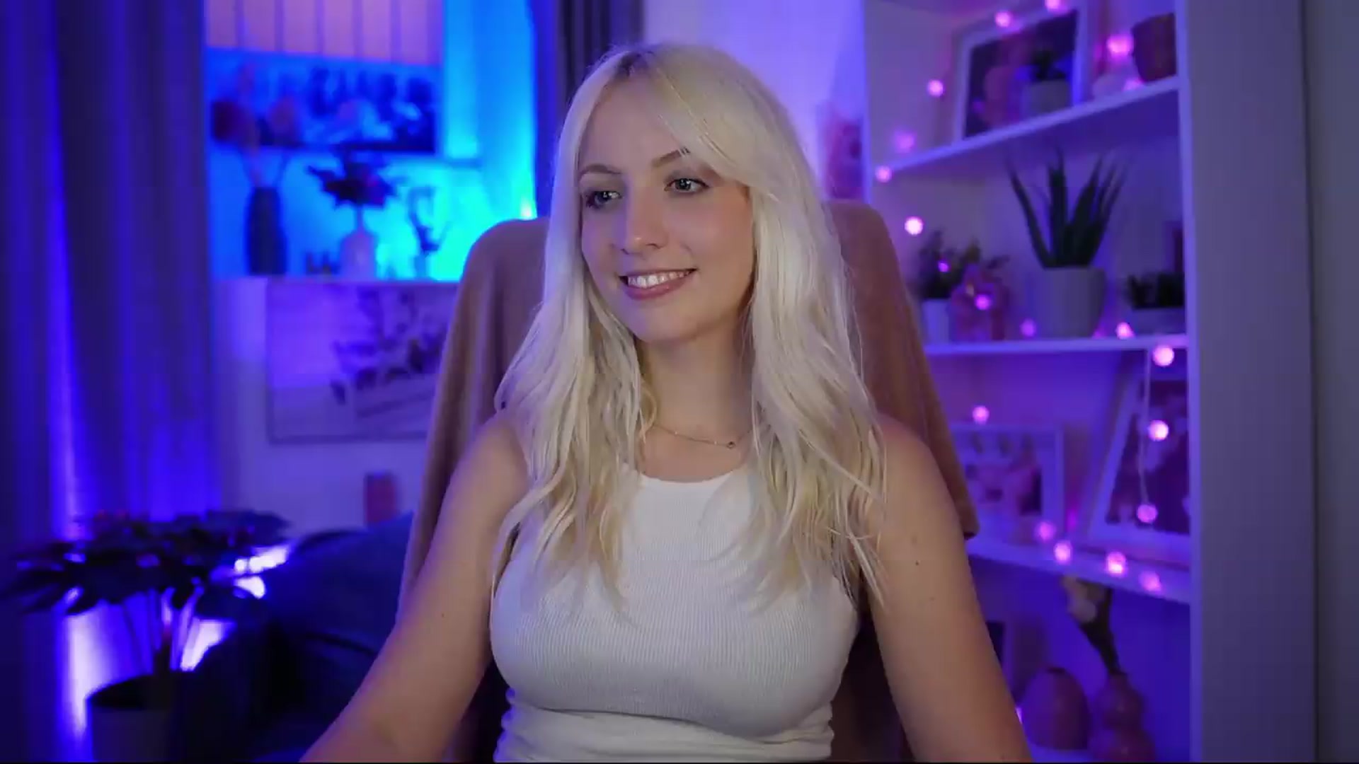 Gallery image thumbnail from Lucy_Cutie's myfreecams stream on, 07/10/2026, 20:31 image 20 of 20