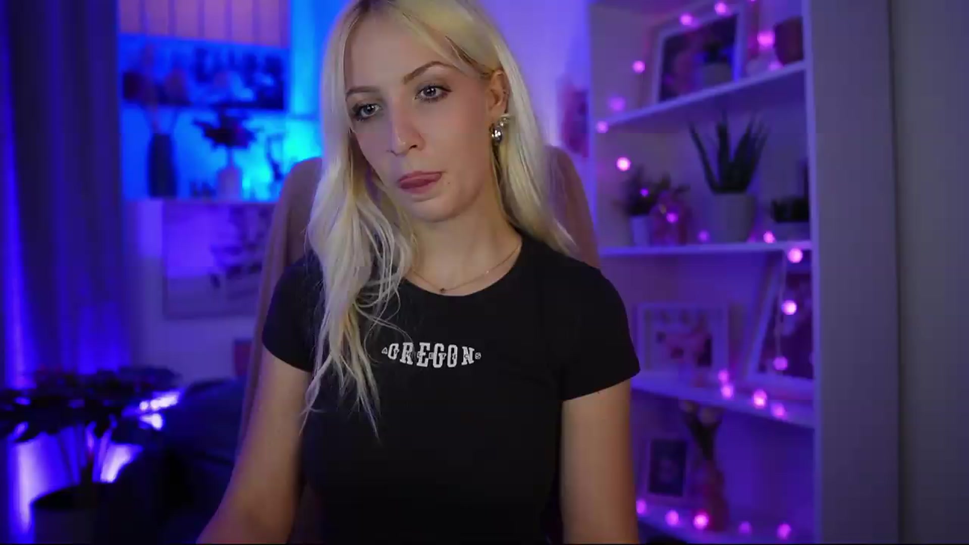 Gallery image thumbnail from Lucy_Cutie's myfreecams stream on, 07/11/2026, 20:20 image 14 of 20