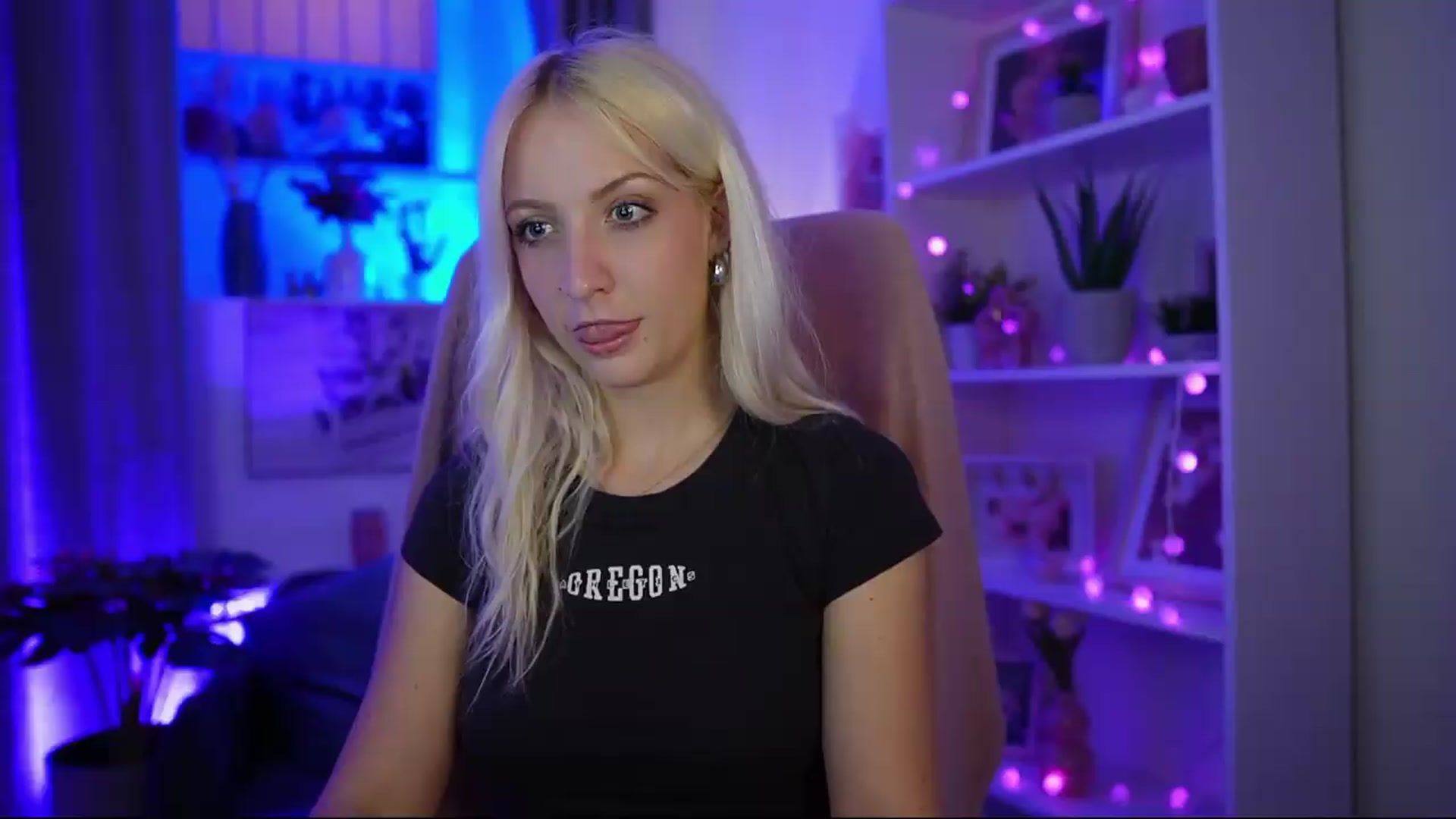 Gallery image thumbnail from Lucy_Cutie's myfreecams stream on, 07/11/2026, 20:20 image 12 of 20