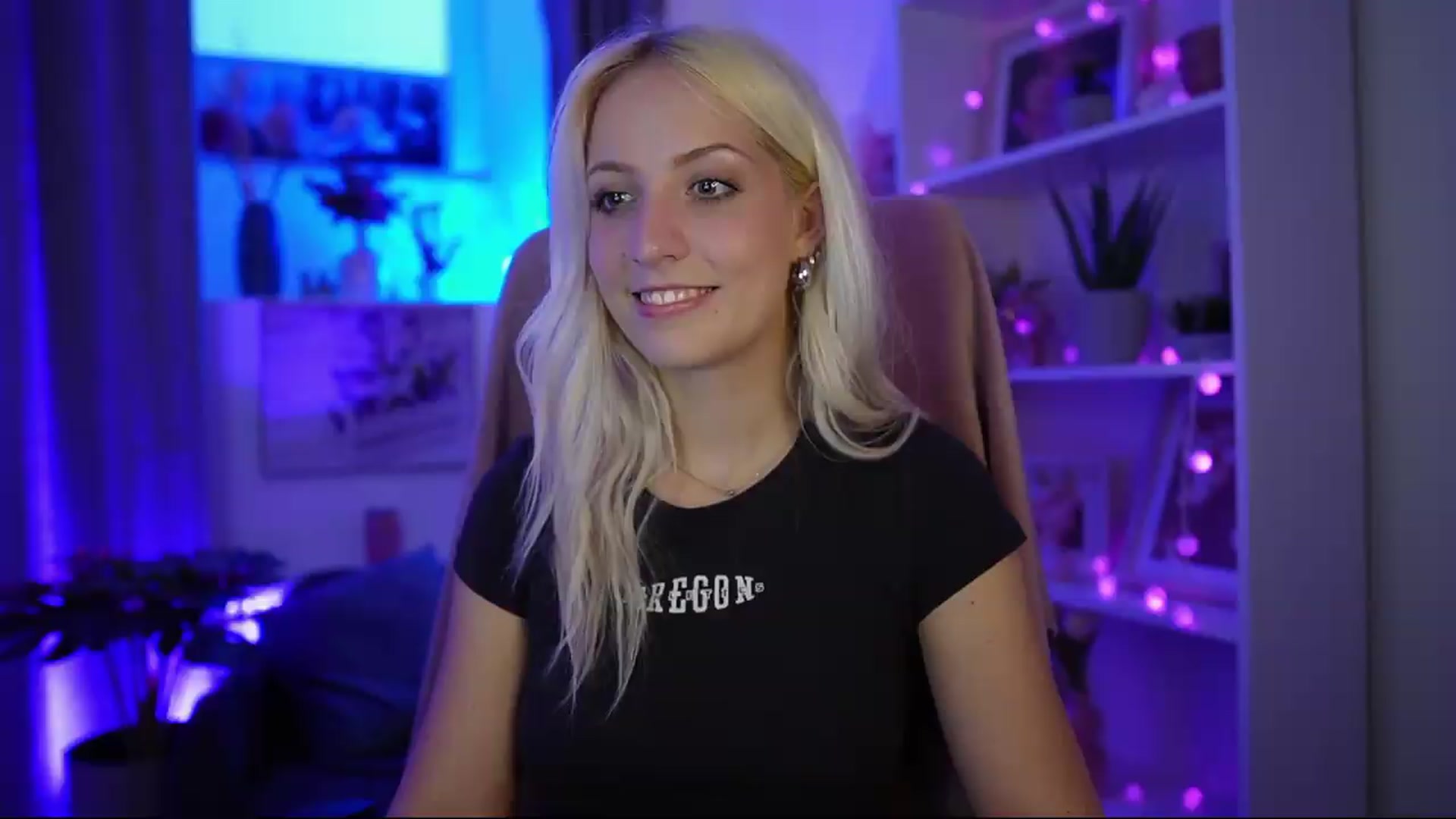 Gallery image thumbnail from Lucy_Cutie's myfreecams stream on, 07/11/2026, 20:20 image 5 of 20
