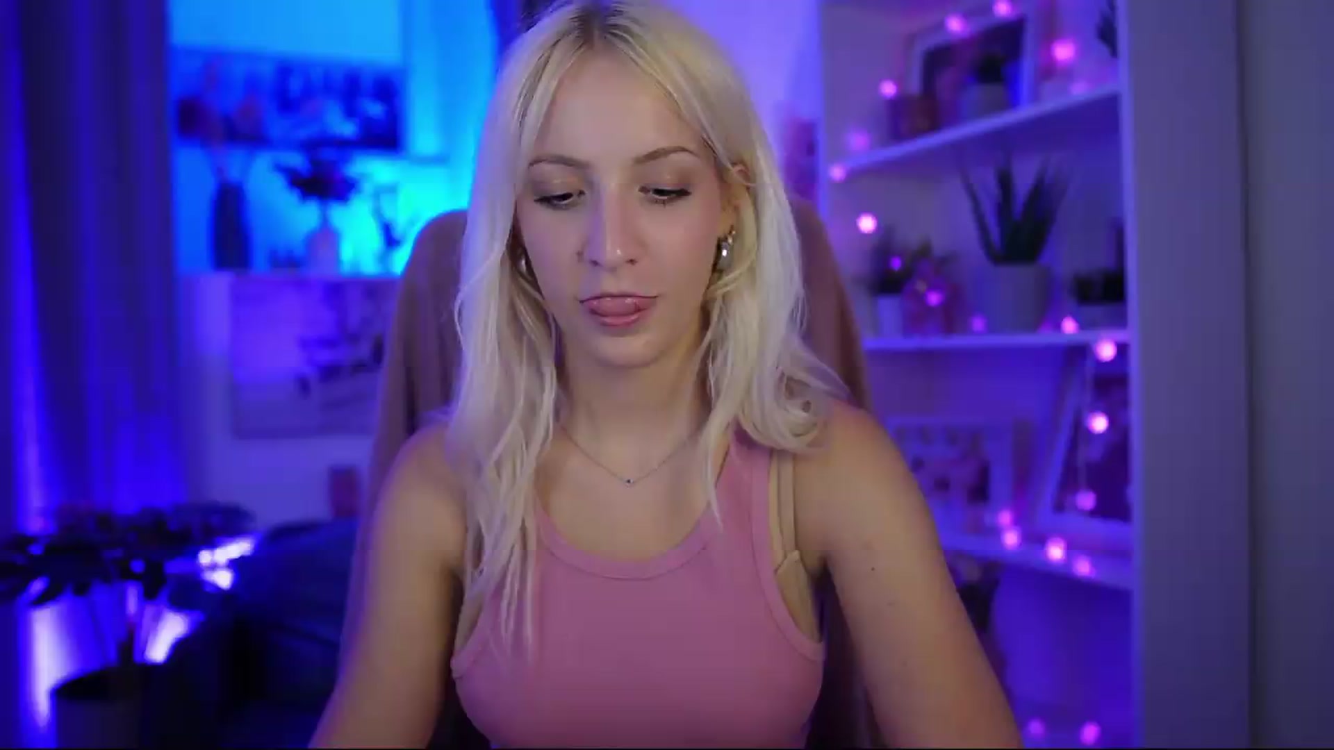 Gallery image thumbnail from Lucy_Cutie's myfreecams stream on, 07/12/2026, 18:56 image 7 of 20