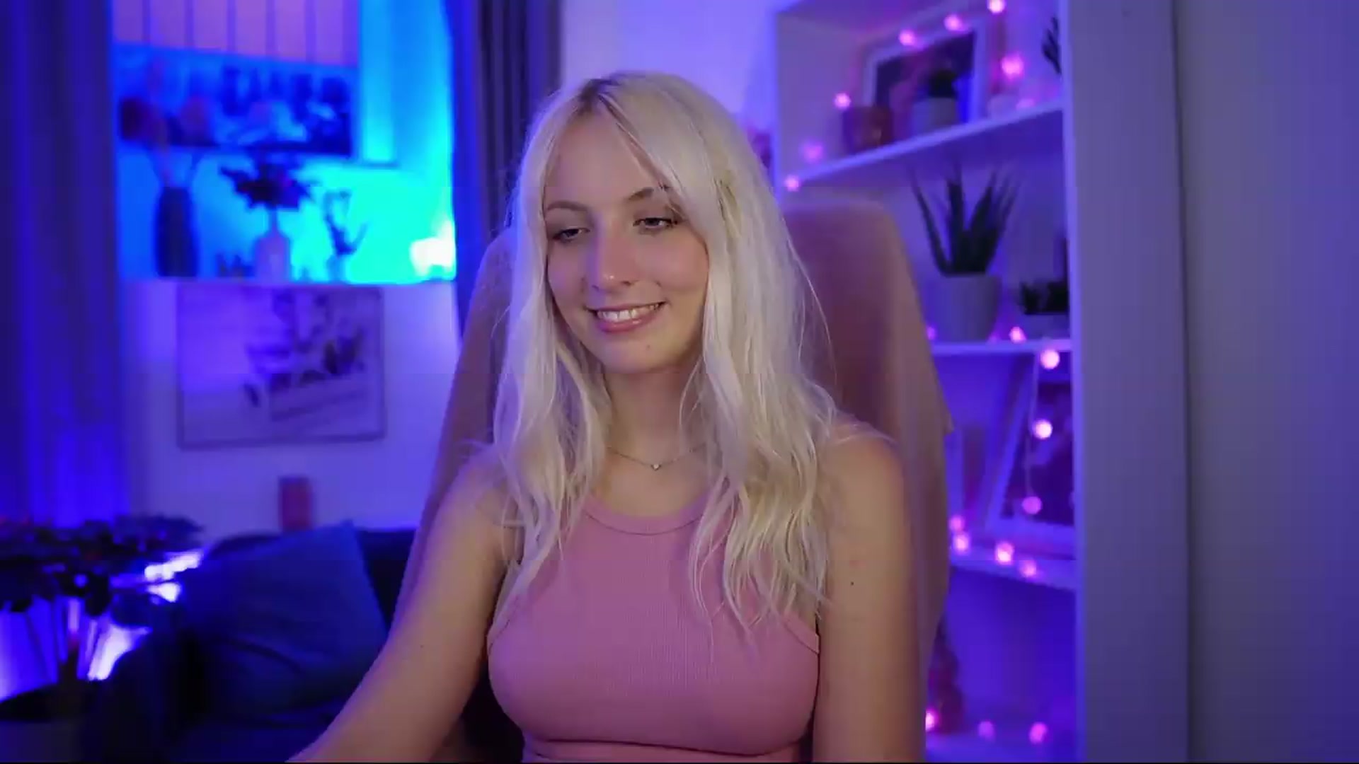 Gallery image thumbnail from Lucy_Cutie's myfreecams stream on, 07/12/2026, 22:36 image 5 of 20
