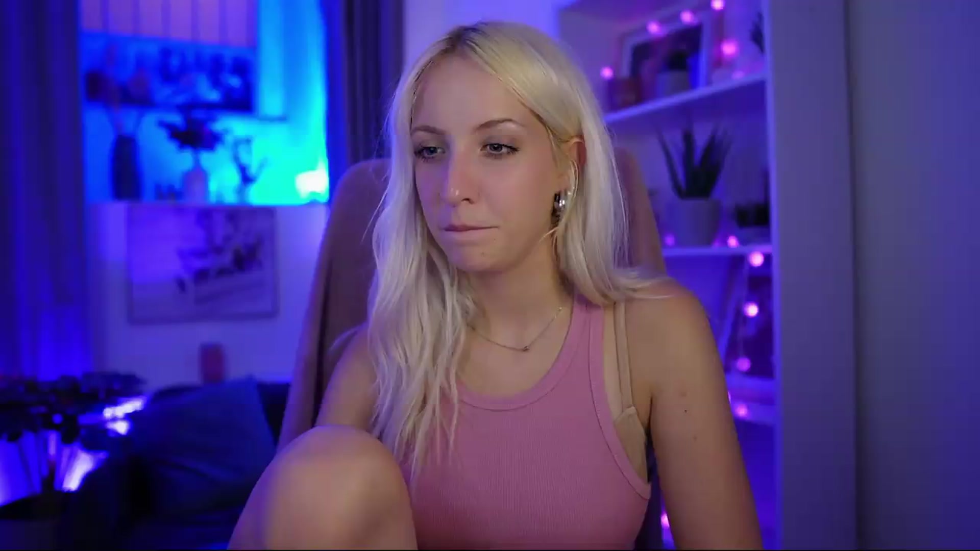 Gallery image thumbnail from Lucy_Cutie's myfreecams stream on, 07/12/2026, 22:36 image 3 of 20