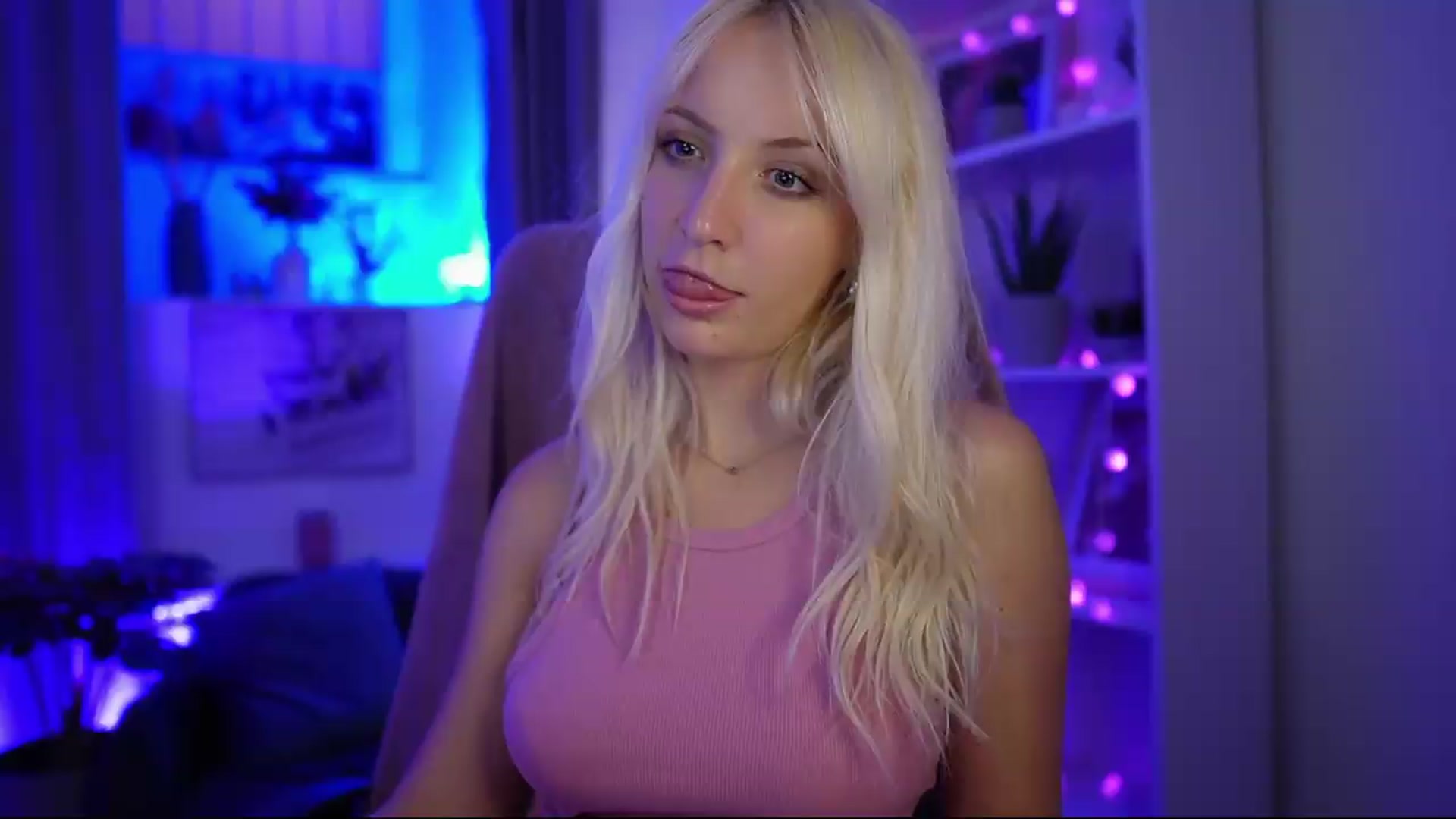 Gallery image thumbnail from Lucy_Cutie's myfreecams stream on, 07/12/2026, 22:36 image 6 of 20