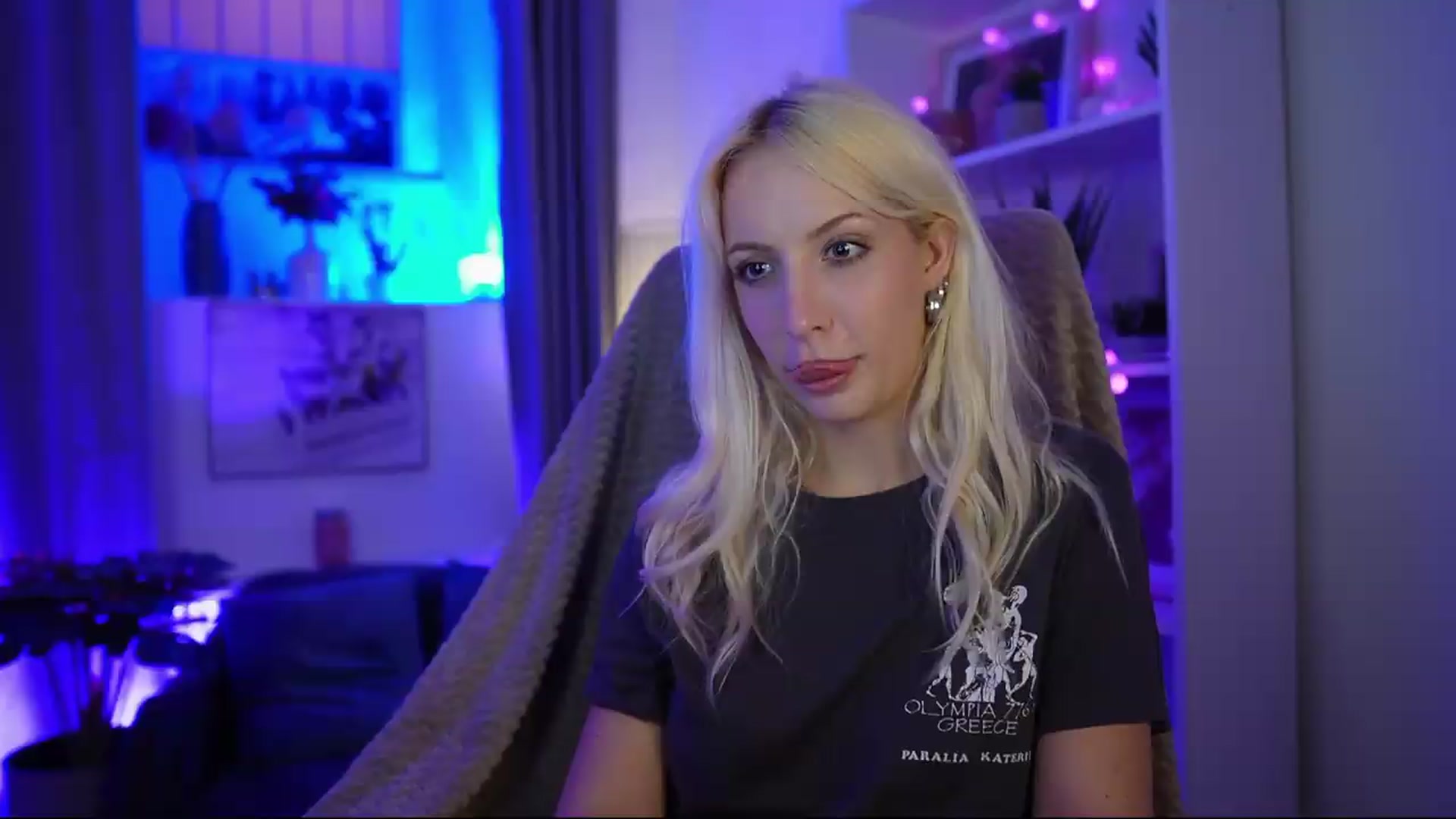 Gallery image thumbnail from Lucy_Cutie's myfreecams stream on, 07/15/2026, 21:02 image 7 of 20