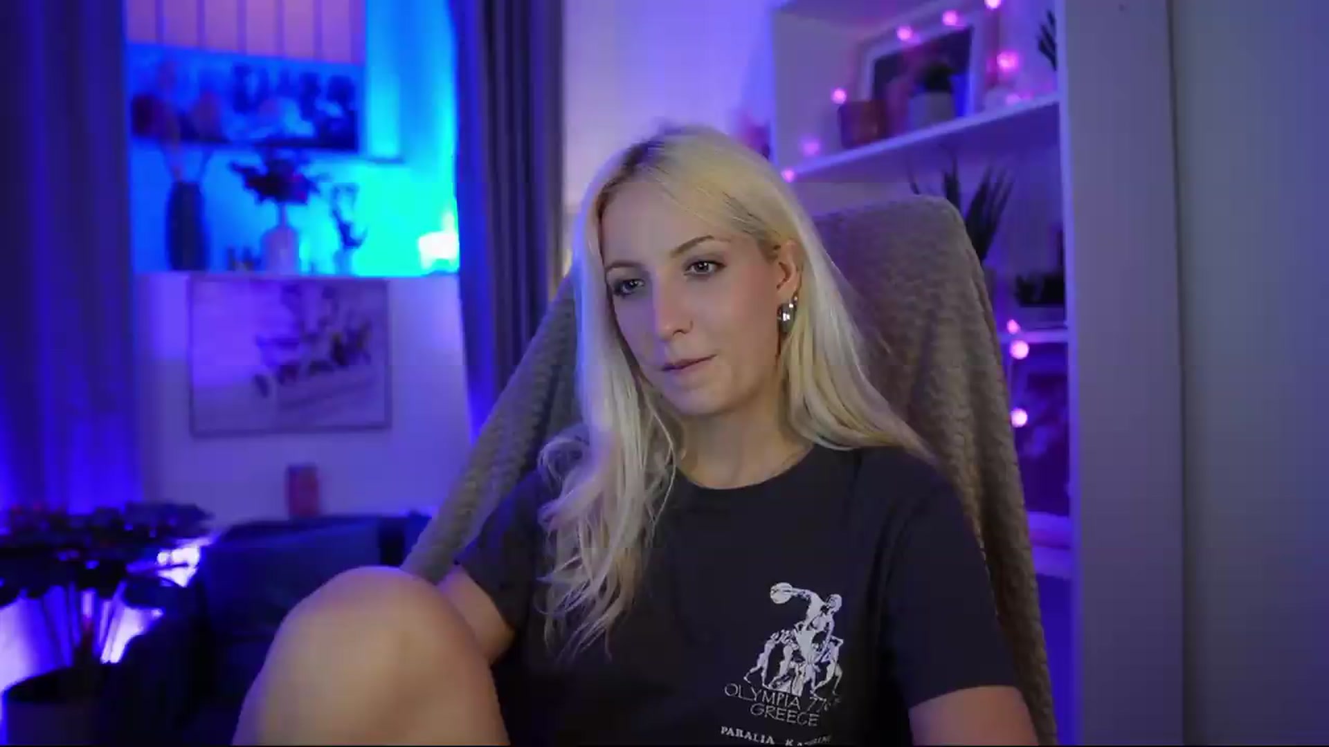 Gallery image thumbnail from Lucy_Cutie's myfreecams stream on, 07/15/2026, 21:02 image 10 of 20