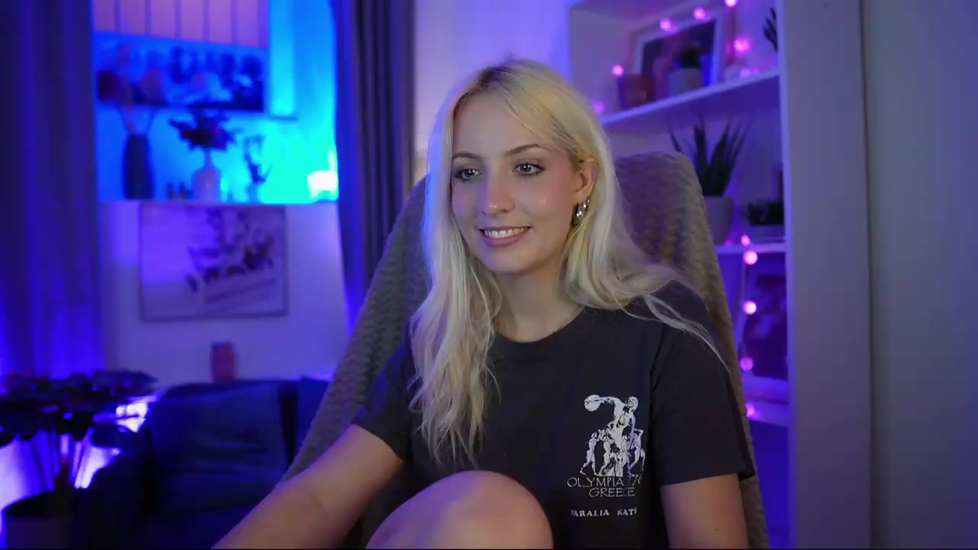 Gallery image thumbnail from Lucy_Cutie's myfreecams stream on, 07/15/2026, 21:02 image 13 of 20