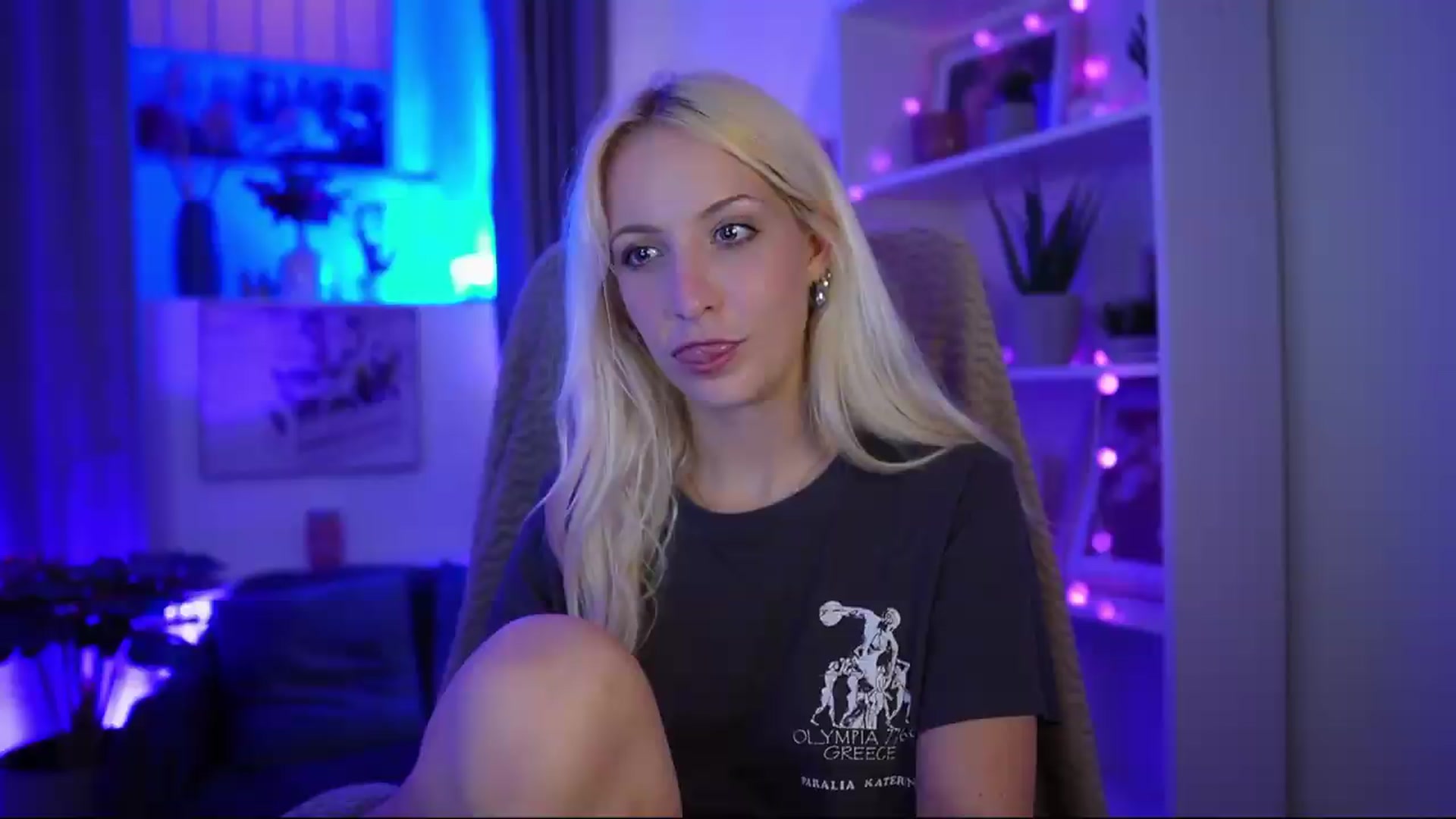Gallery image thumbnail from Lucy_Cutie's myfreecams stream on, 07/15/2026, 22:31 image 4 of 20