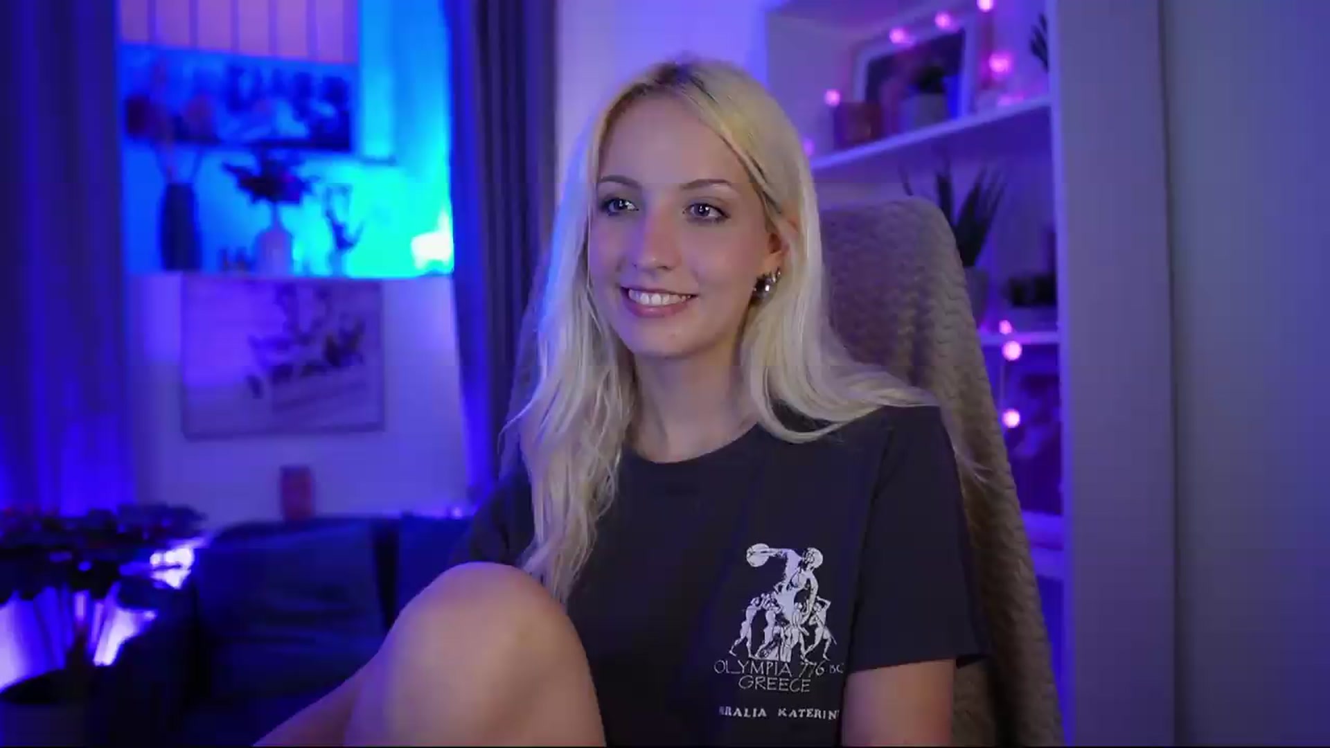 Gallery image thumbnail from Lucy_Cutie's myfreecams stream on, 07/15/2026, 22:31 image 5 of 20