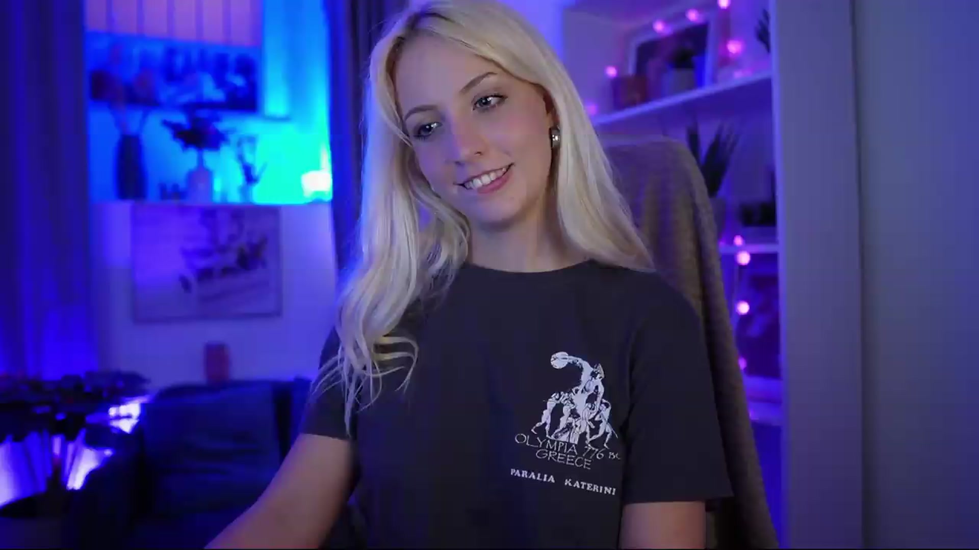 Gallery image thumbnail from Lucy_Cutie's myfreecams stream on, 07/15/2026, 22:31 image 16 of 20
