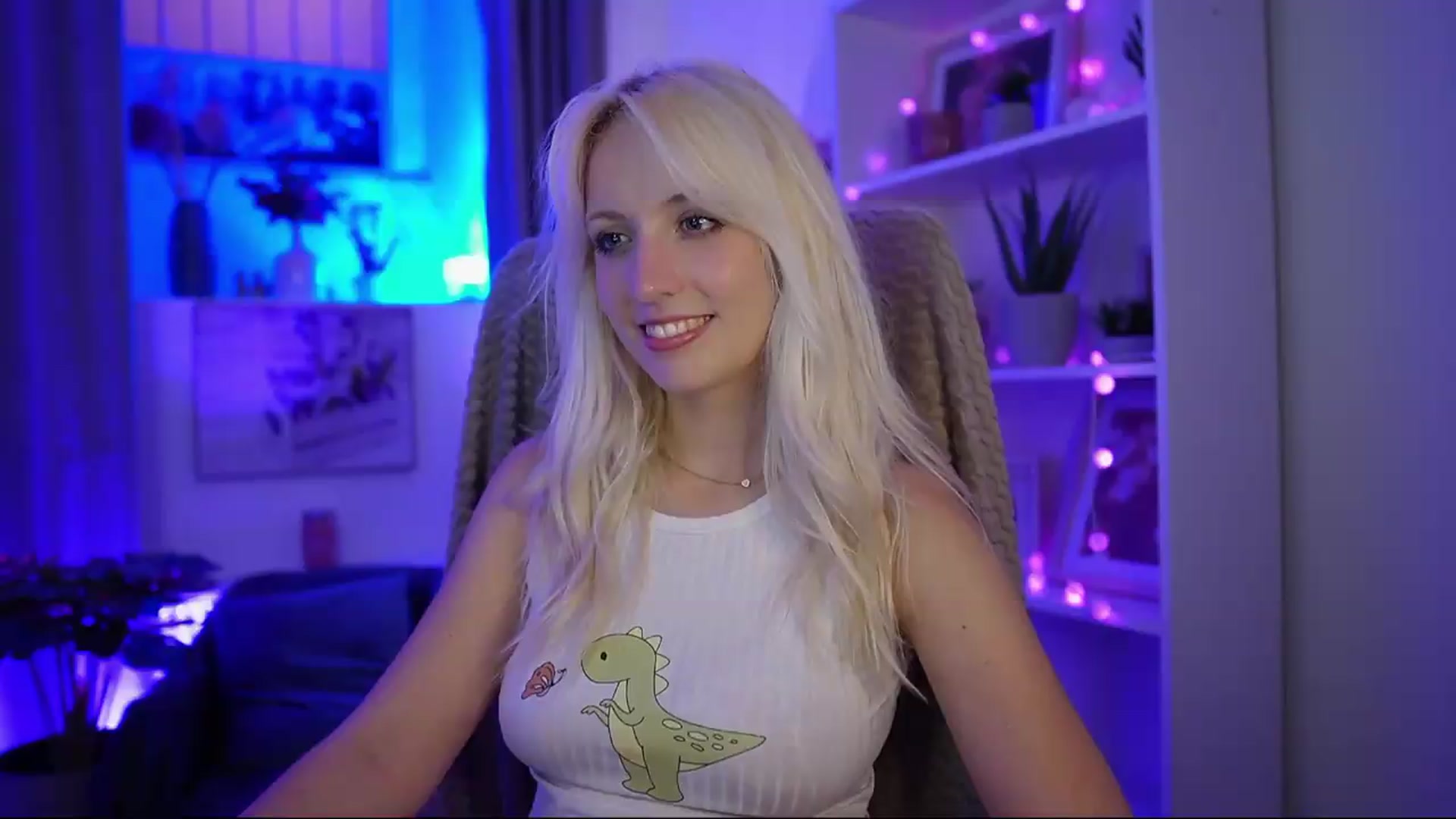 Gallery image thumbnail from Lucy_Cutie's myfreecams stream on, 07/16/2026, 20:56 image 10 of 20