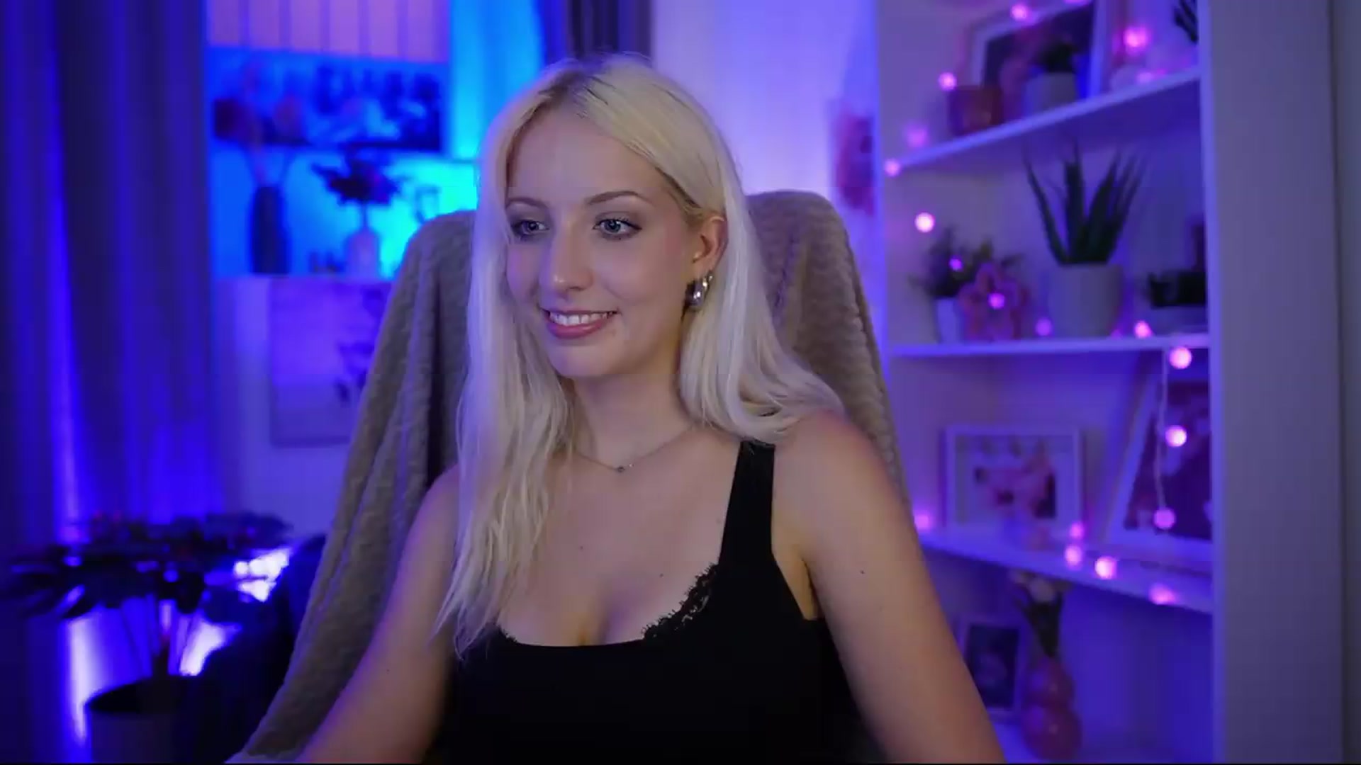 Gallery image thumbnail from Lucy_Cutie's myfreecams stream on, 07/18/2026, 22:11 image 12 of 20