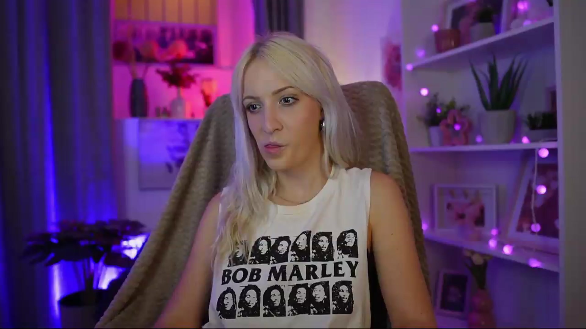 Gallery image thumbnail from Lucy_Cutie's myfreecams stream on, 07/22/2026, 20:44 image 10 of 20