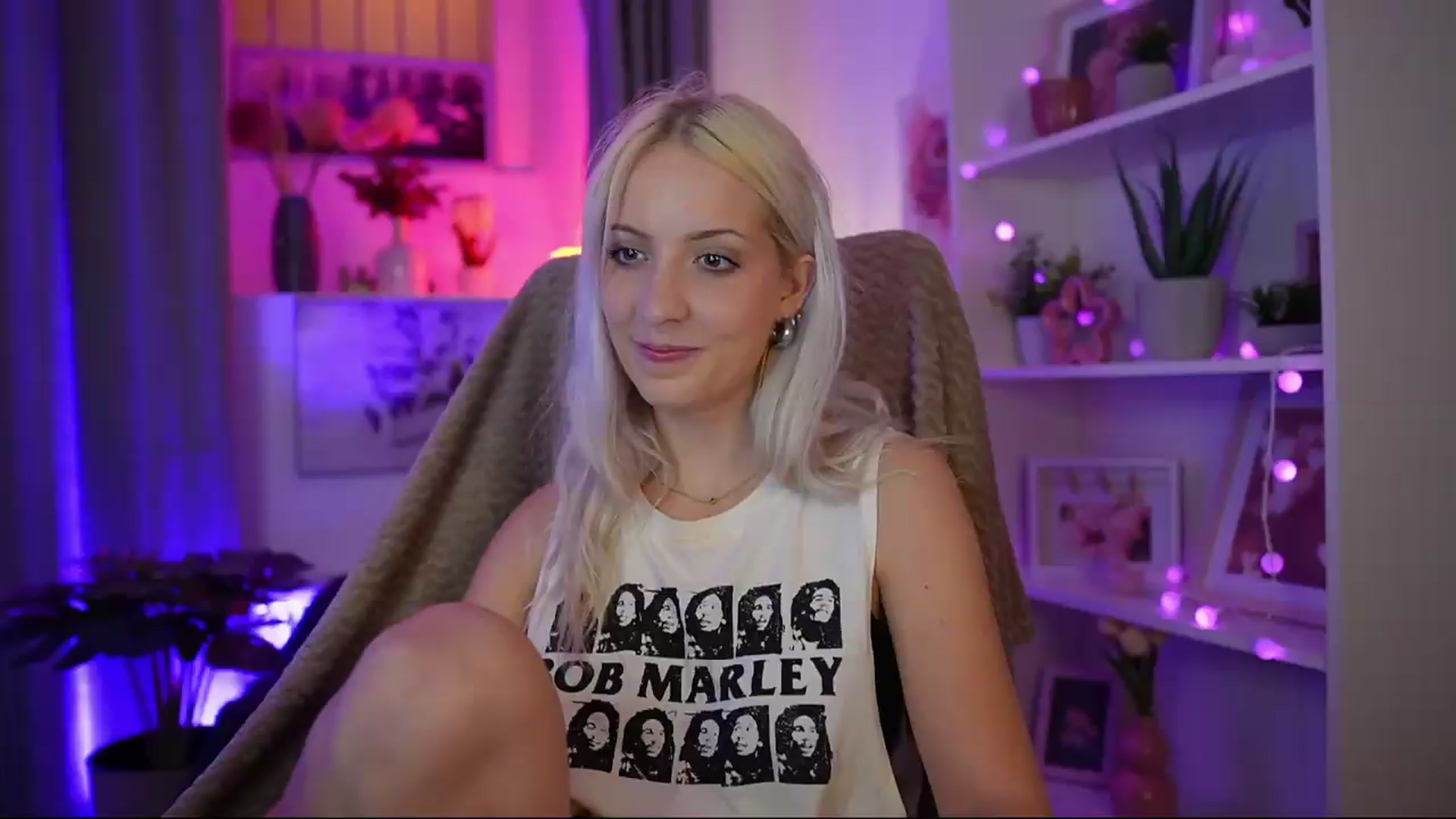 Gallery image thumbnail from Lucy_Cutie's myfreecams stream on, 07/22/2026, 21:58 image 4 of 20