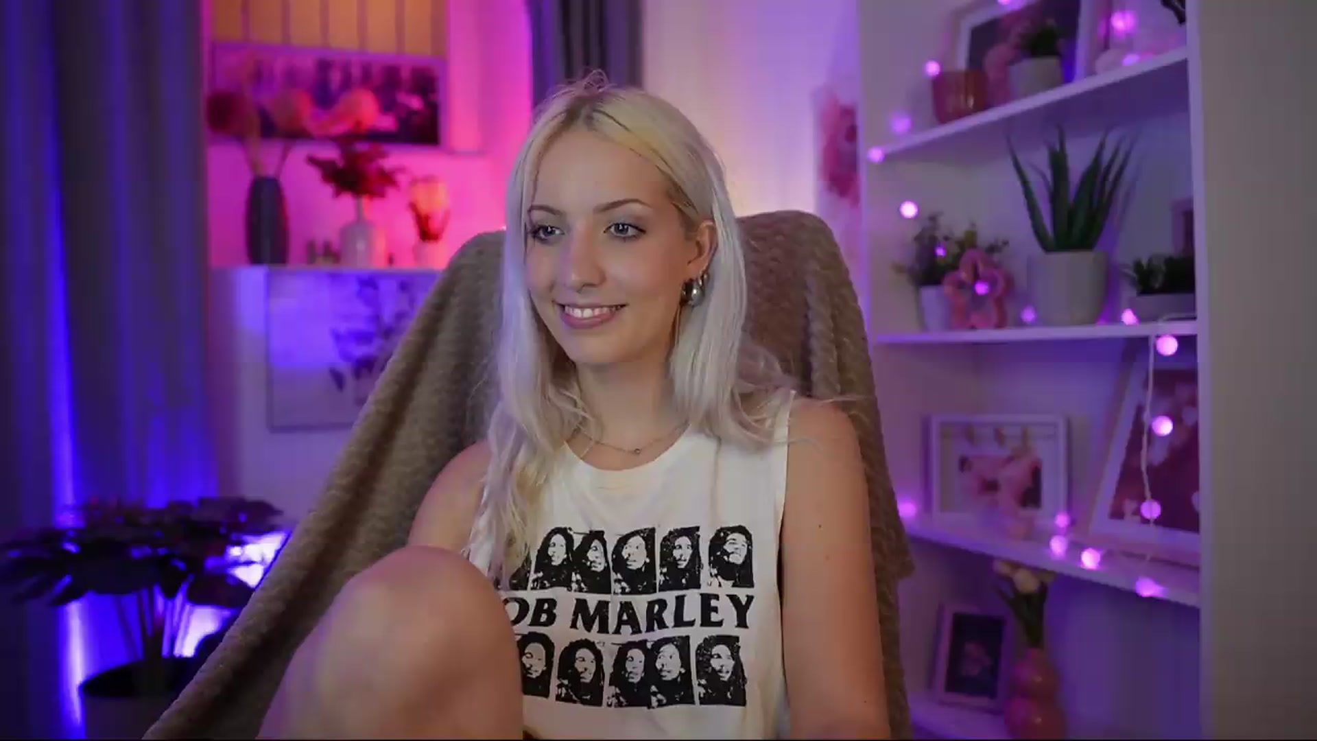 Gallery image thumbnail from Lucy_Cutie's myfreecams stream on, 07/22/2026, 21:58 image 5 of 20