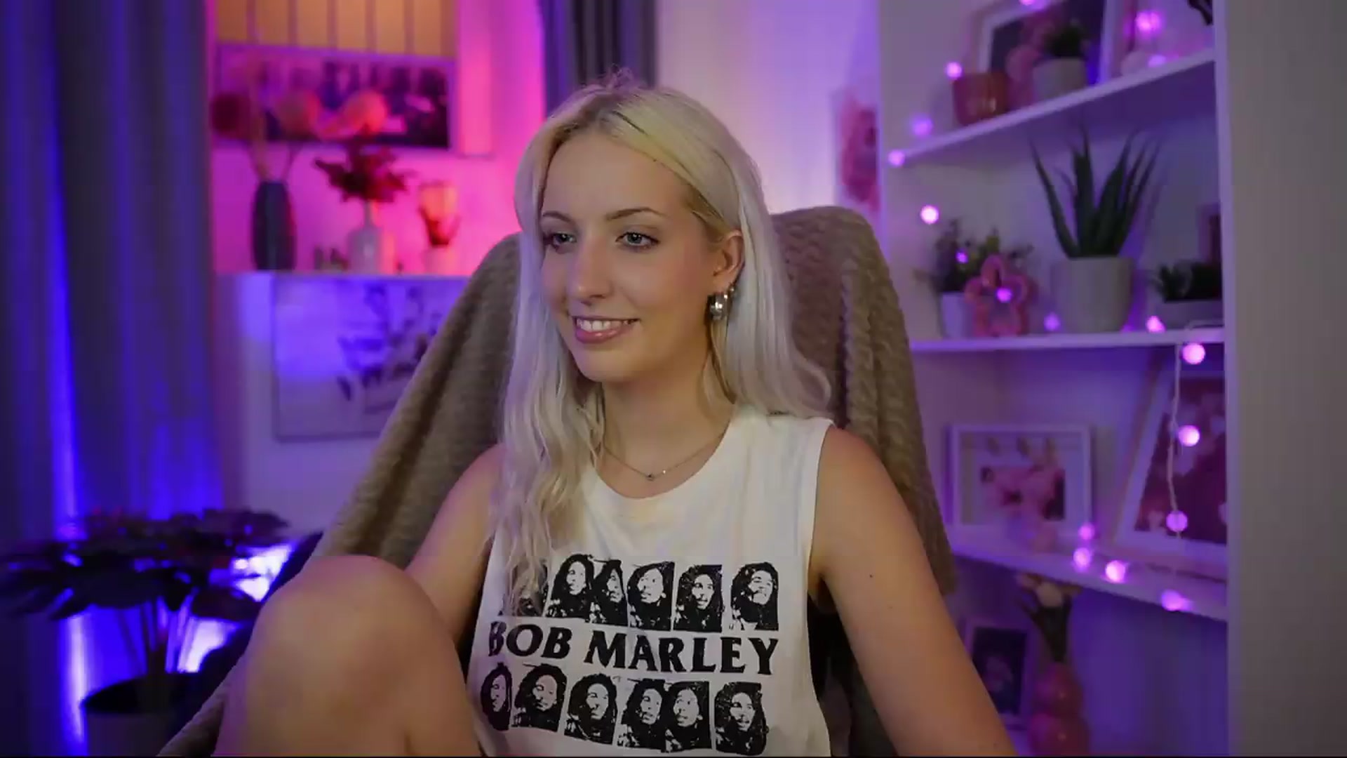 Gallery image thumbnail from Lucy_Cutie's myfreecams stream on, 07/22/2026, 21:58 image 20 of 20