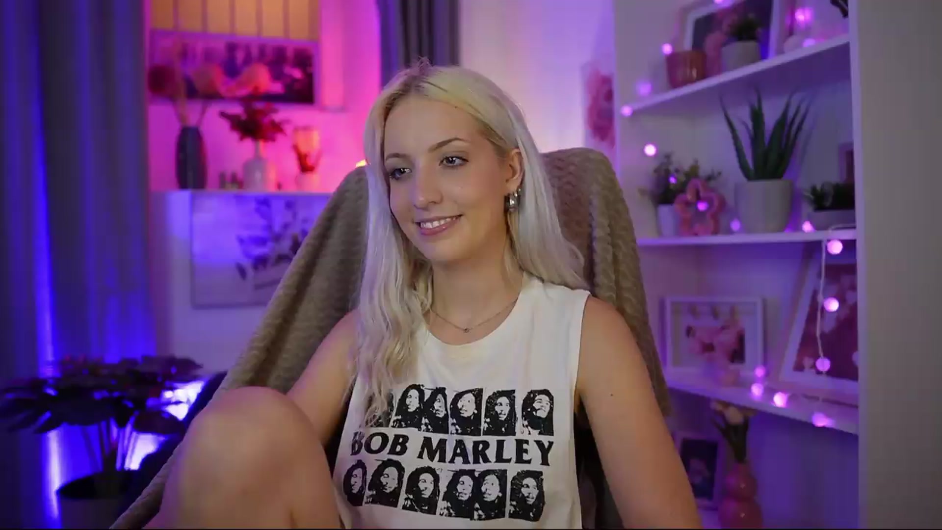 Gallery image thumbnail from Lucy_Cutie's myfreecams stream on, 07/22/2026, 21:58 image 19 of 20