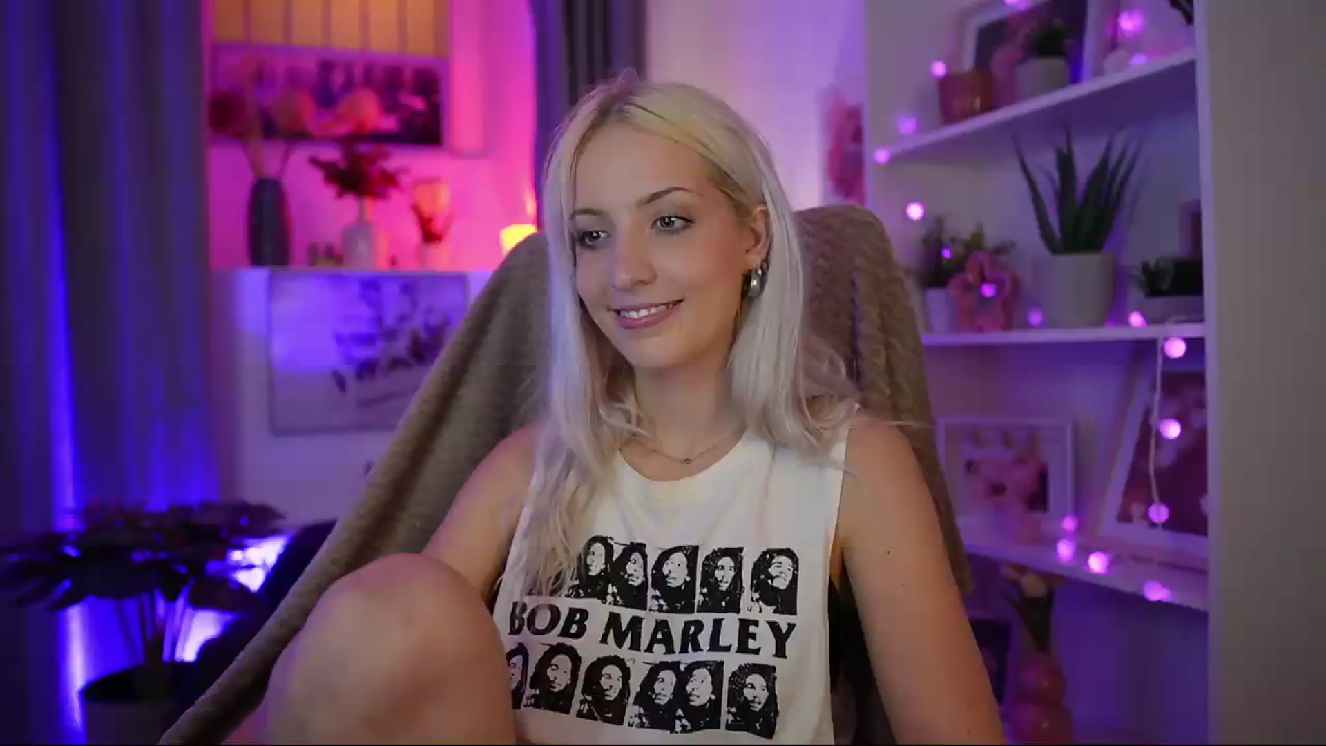 Gallery image thumbnail from Lucy_Cutie's myfreecams stream on, 07/22/2026, 21:58 image 6 of 20