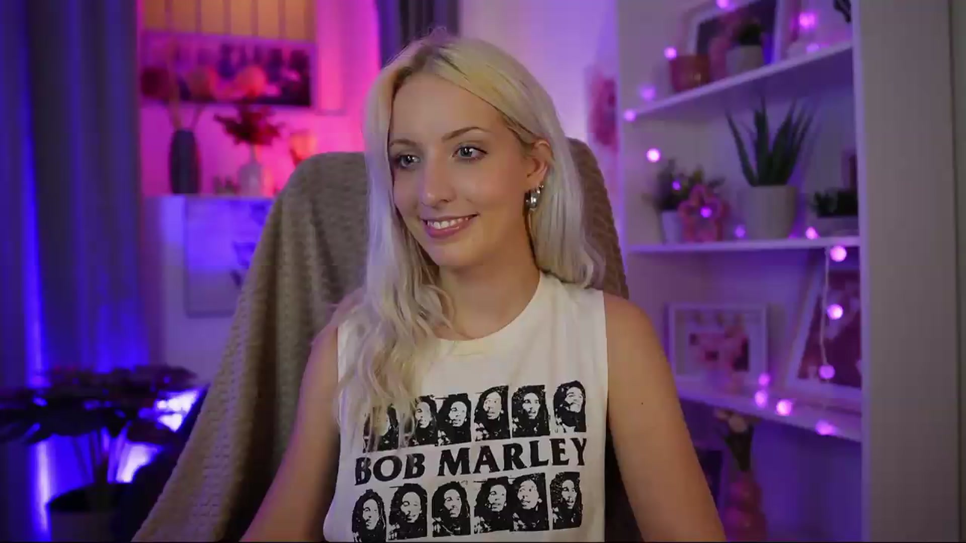Gallery image thumbnail from Lucy_Cutie's myfreecams stream on, 07/22/2026, 22:44 image 1 of 20