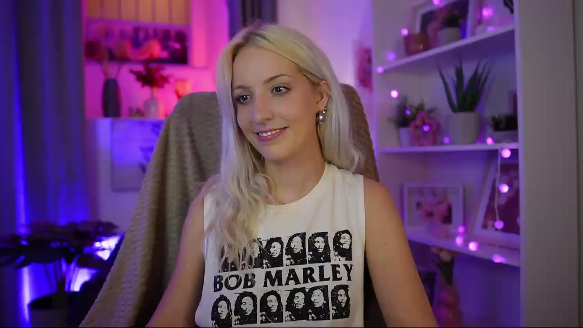 Gallery image thumbnail from Lucy_Cutie's myfreecams stream on, 07/22/2026, 22:44 image 2 of 20