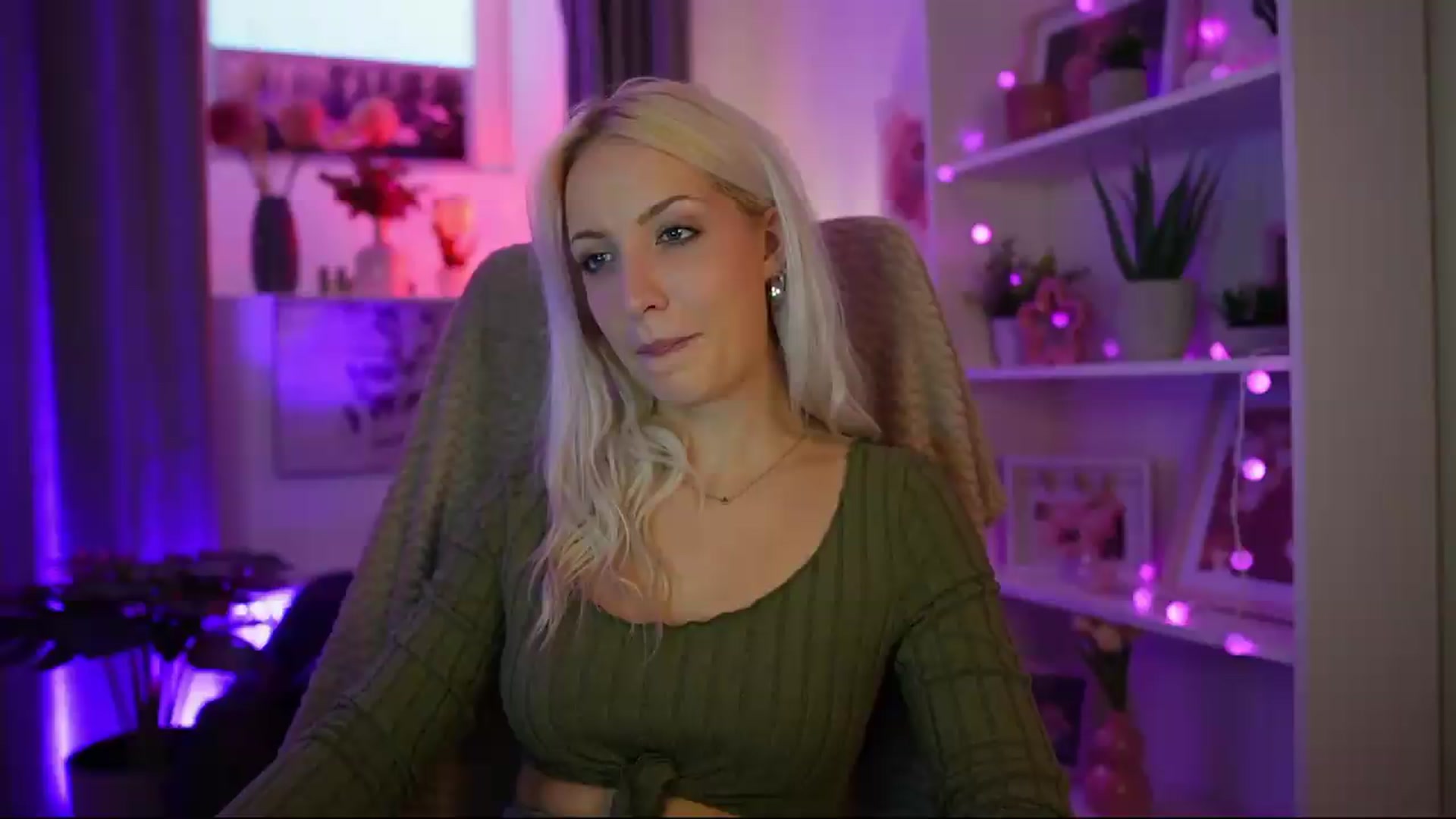 Gallery image thumbnail from Lucy_Cutie's myfreecams stream on, 07/23/2026, 18:22 image 12 of 20