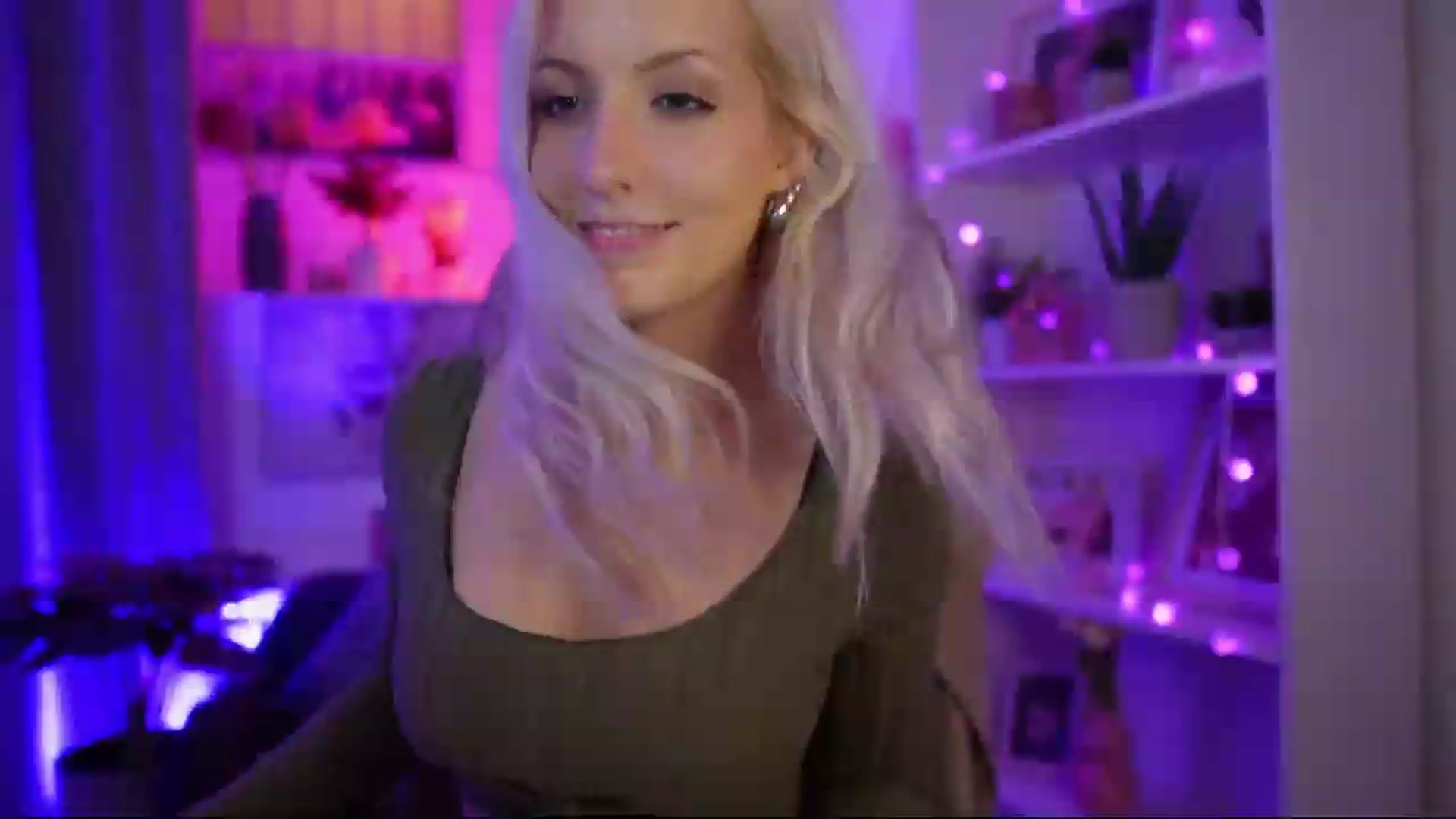 Gallery image thumbnail from Lucy_Cutie's myfreecams stream on, 07/23/2026, 19:24 image 12 of 20