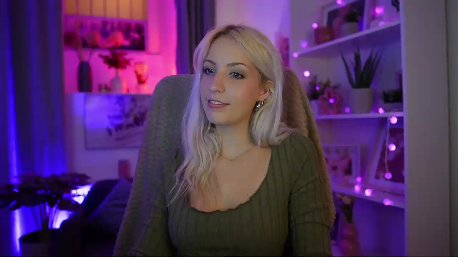 Gallery image thumbnail from Lucy_Cutie's myfreecams stream on, 07/23/2026, 20:59 image 9 of 20