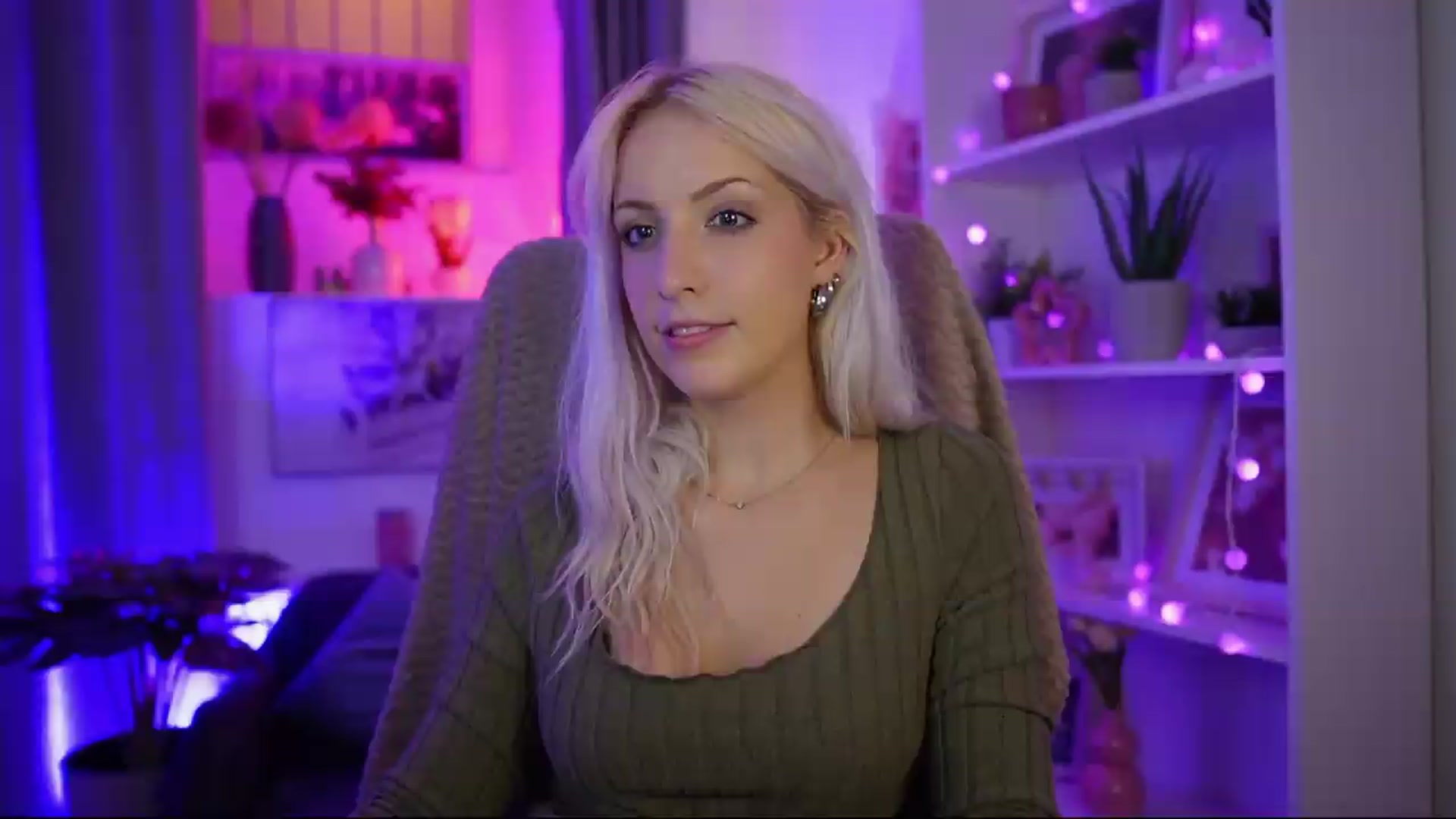 Gallery image thumbnail from Lucy_Cutie's myfreecams stream on, 07/23/2026, 20:59 image 1 of 20