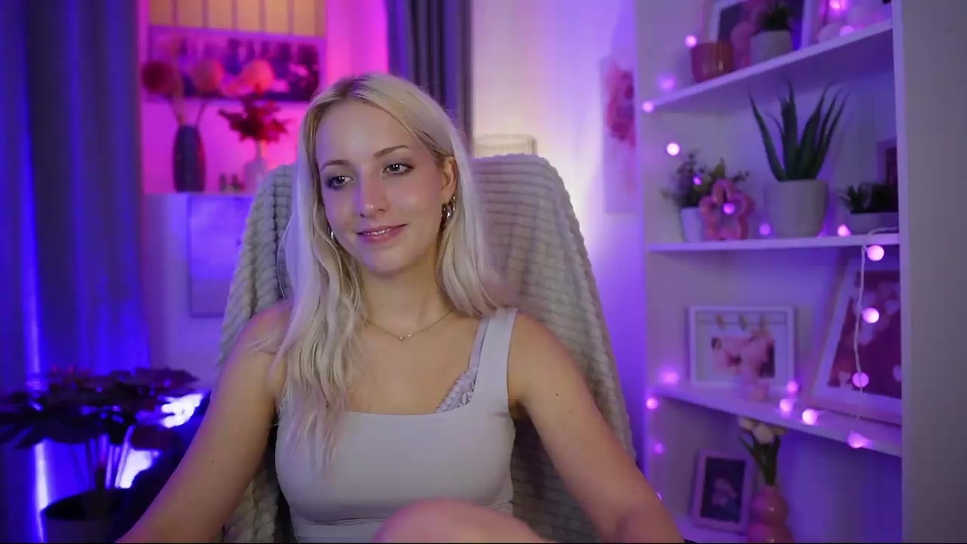 Gallery image thumbnail from Lucy_Cutie's myfreecams stream on, 07/26/2026, 23:48 image 7 of 20