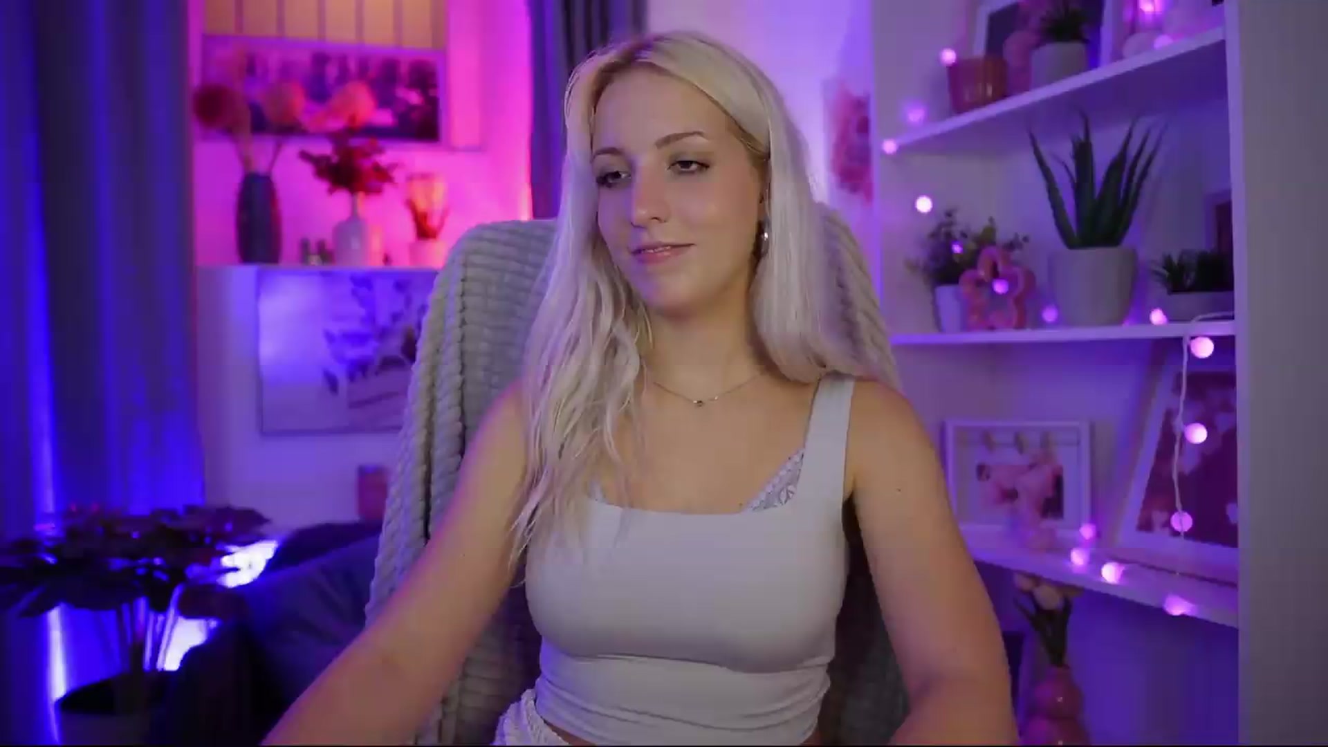 Gallery image thumbnail from Lucy_Cutie's myfreecams stream on, 07/26/2026, 23:48 image 13 of 20