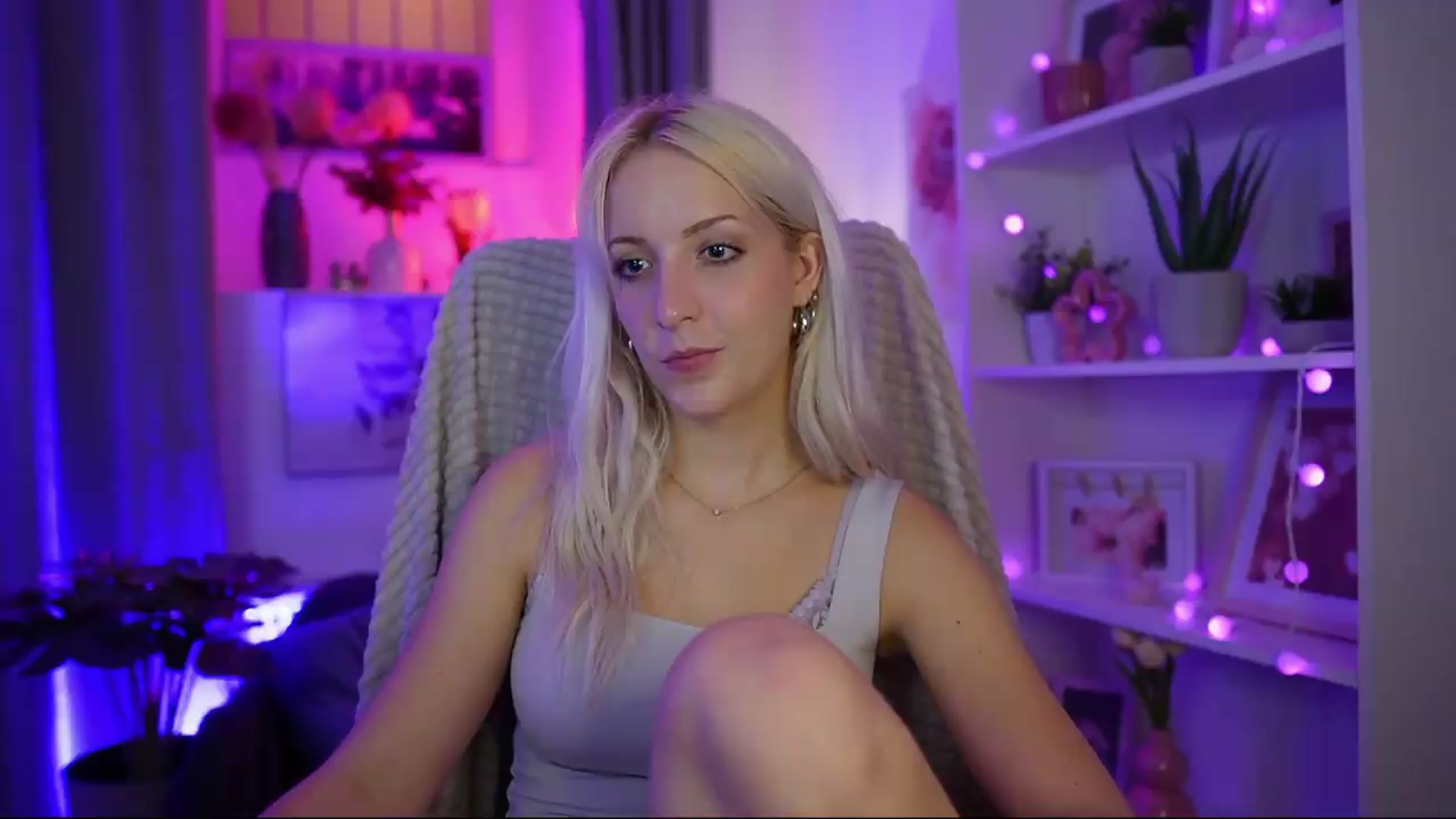 Gallery image thumbnail from Lucy_Cutie's myfreecams stream on, 07/26/2026, 23:48 image 3 of 20