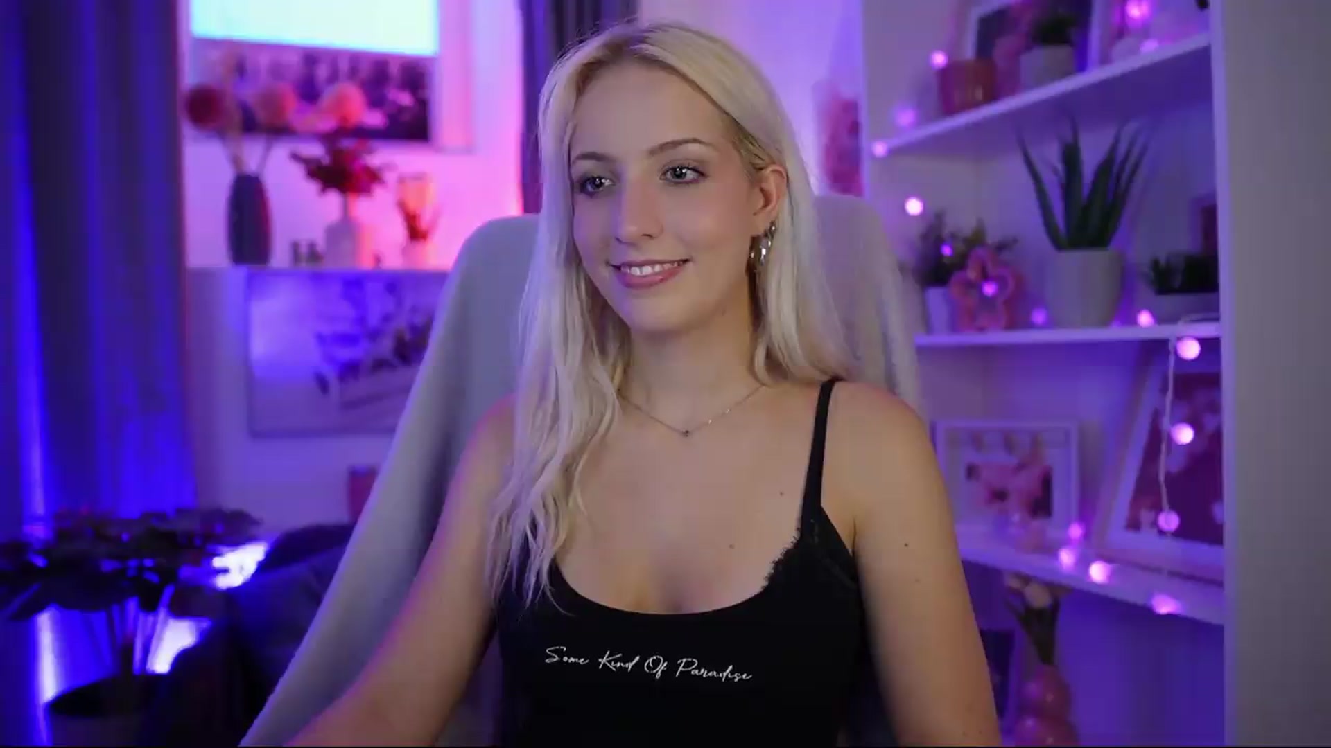Gallery image thumbnail from Lucy_Cutie's myfreecams stream on, 07/28/2026, 18:43 image 1 of 20