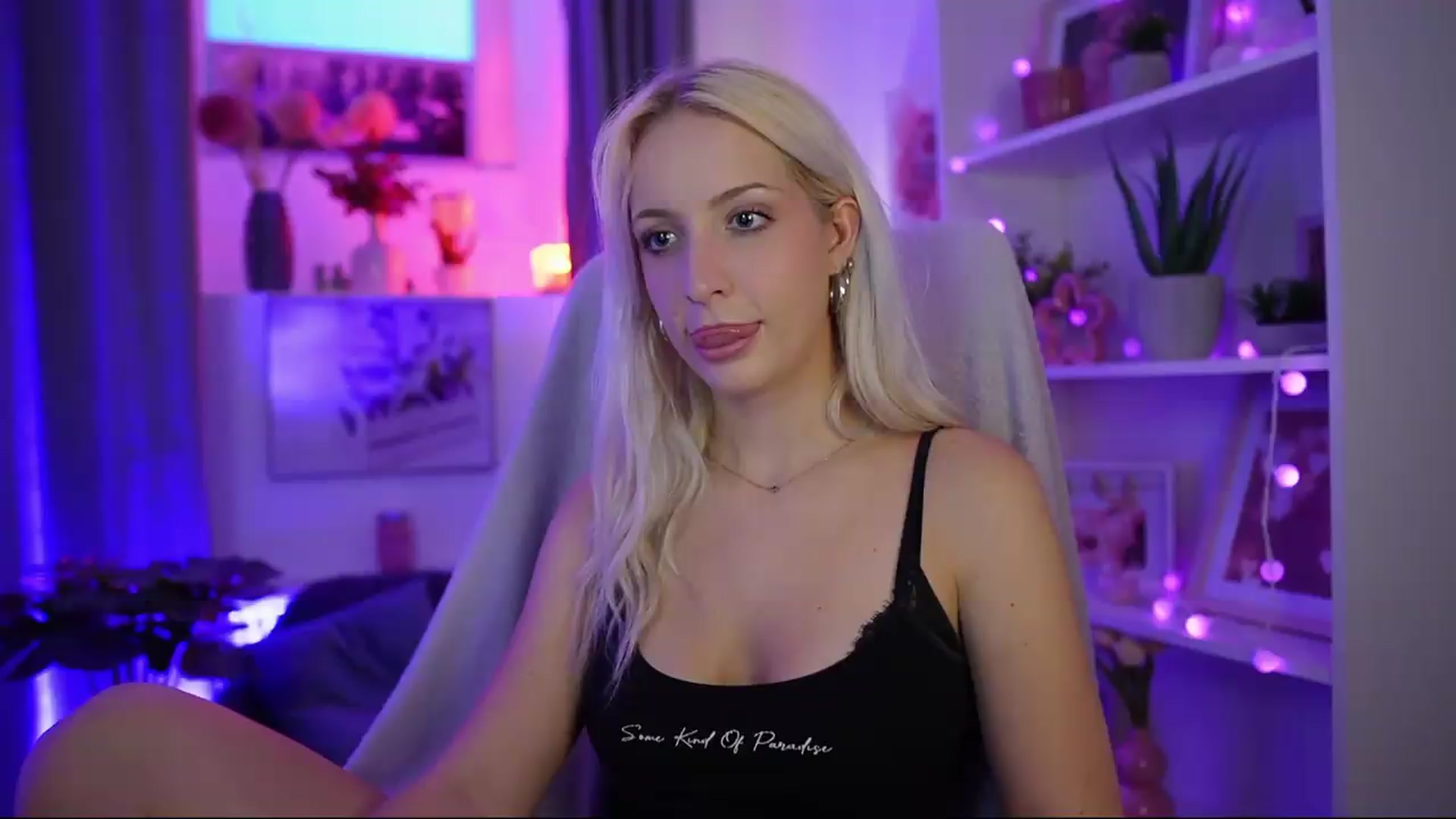 Gallery image thumbnail from Lucy_Cutie's myfreecams stream on, 07/28/2026, 18:43 image 7 of 20