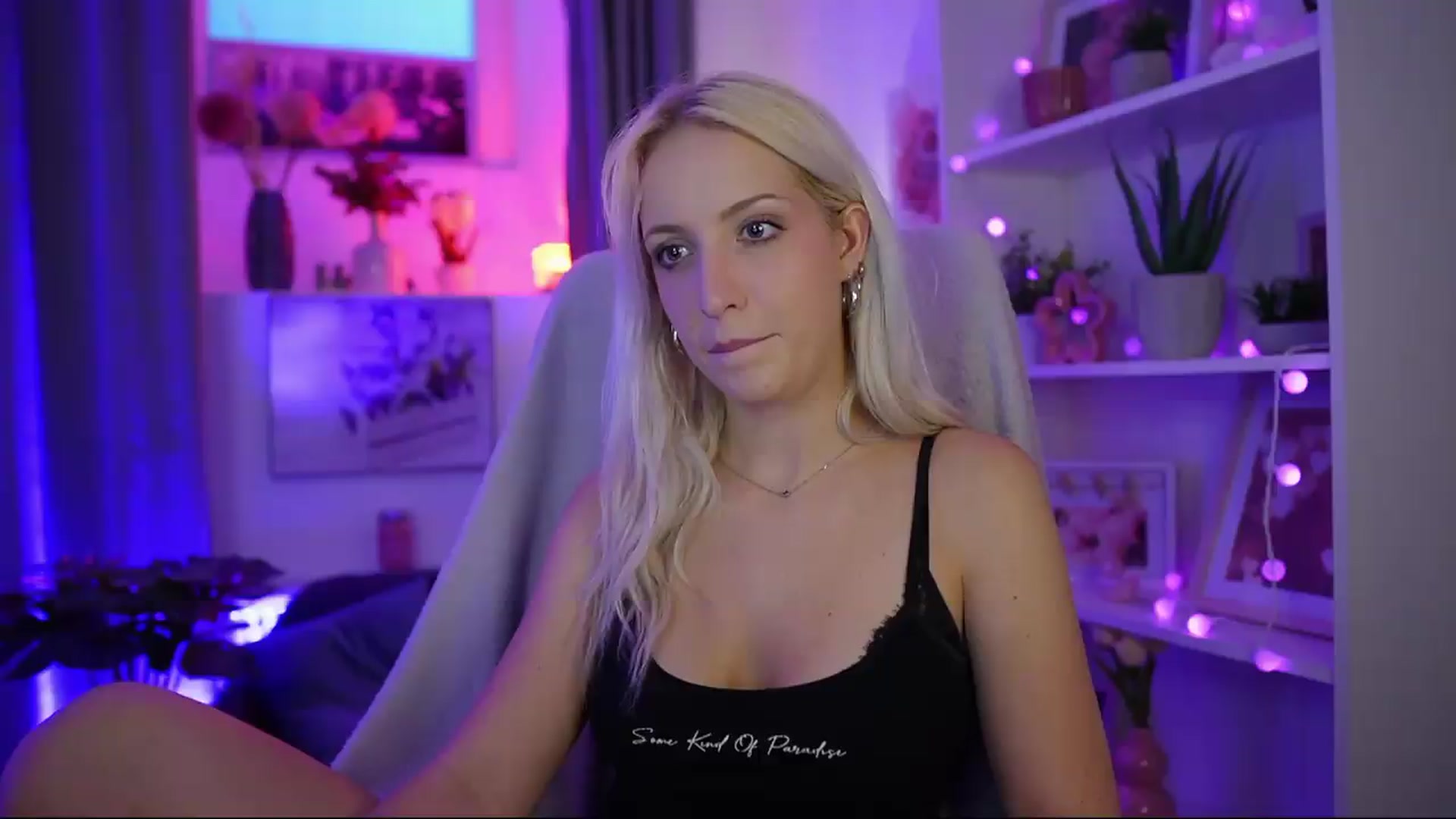 Gallery image thumbnail from Lucy_Cutie's myfreecams stream on, 07/28/2026, 18:43 image 10 of 20