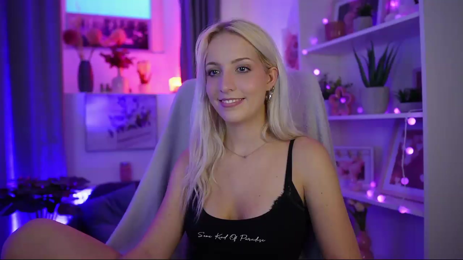 Gallery image thumbnail from Lucy_Cutie's myfreecams stream on, 07/28/2026, 18:43 image 9 of 20