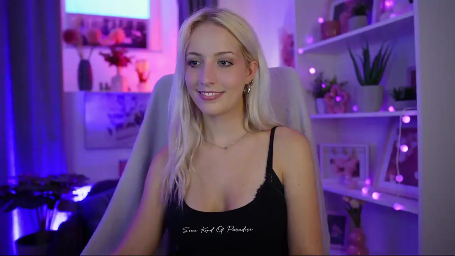 Gallery image thumbnail from Lucy_Cutie's myfreecams stream on, 07/28/2026, 18:43 image 2 of 20