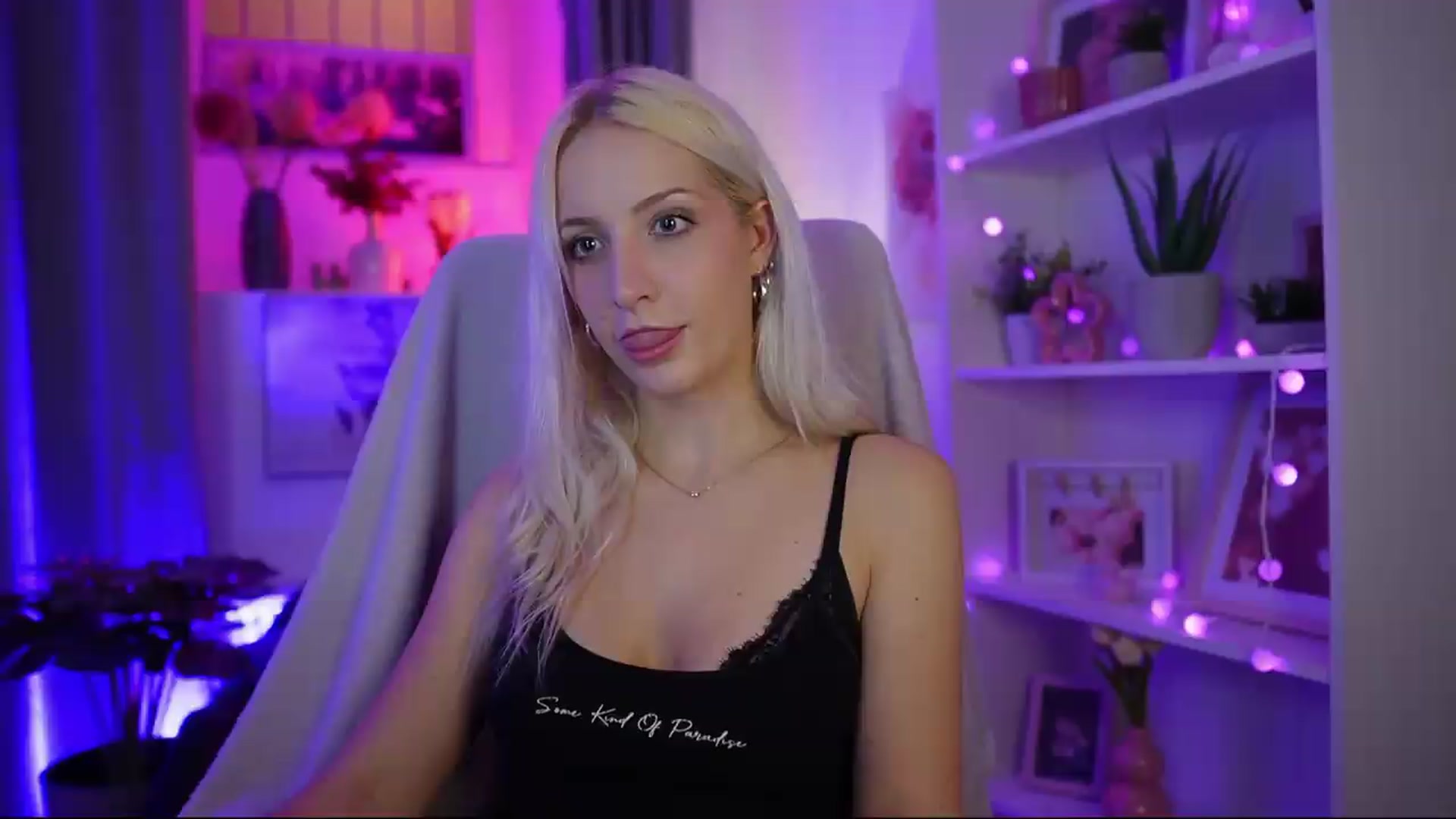 Gallery image thumbnail from Lucy_Cutie's myfreecams stream on, 07/28/2026, 19:45 image 3 of 20