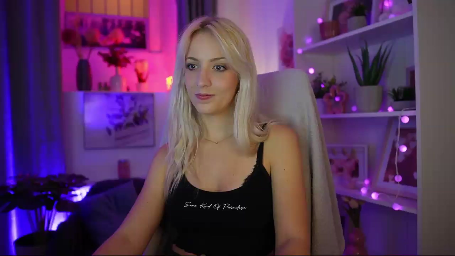 Gallery image thumbnail from Lucy_Cutie's myfreecams stream on, 07/28/2026, 20:15 image 6 of 20