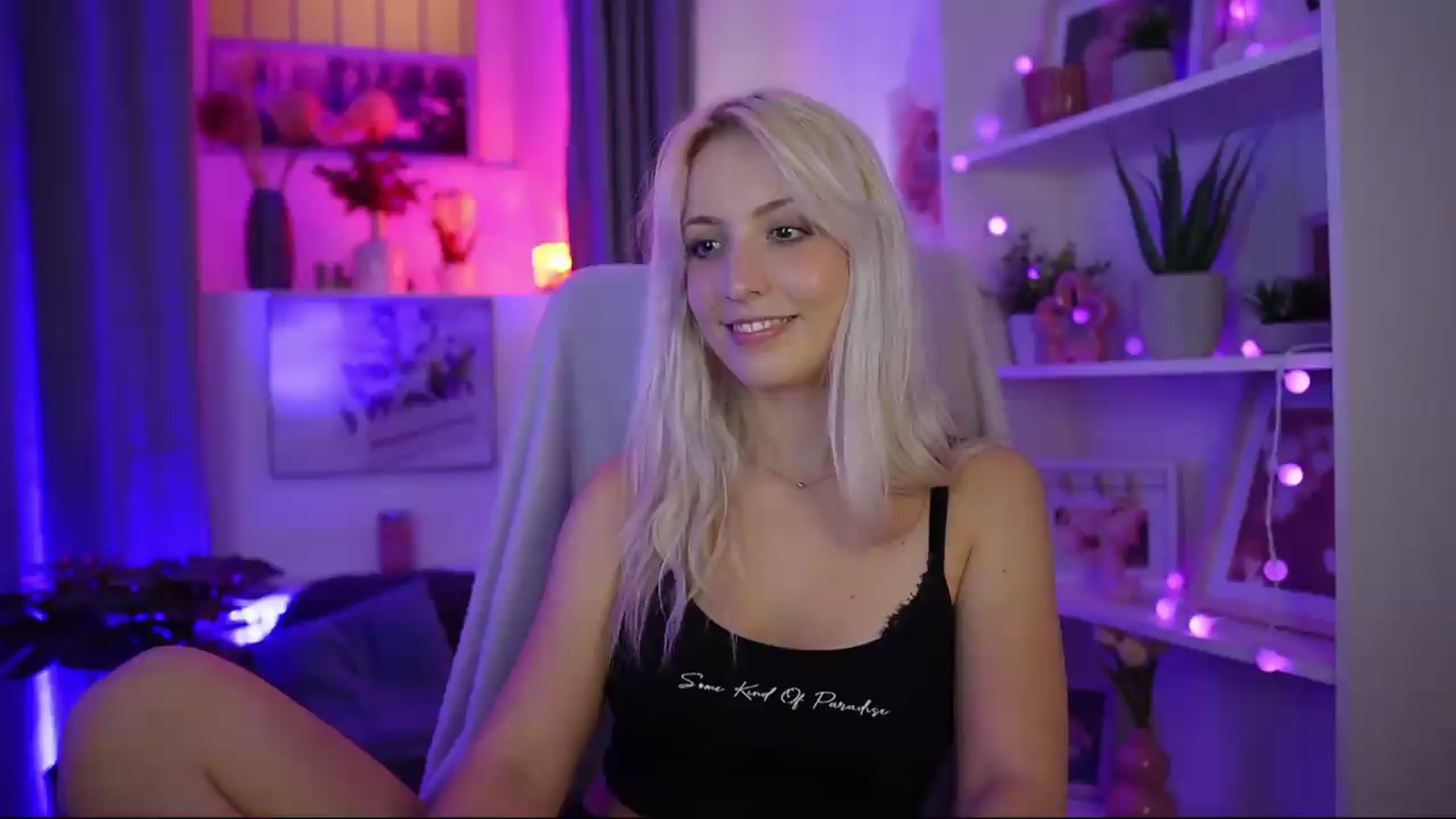 Gallery image thumbnail from Lucy_Cutie's myfreecams stream on, 07/28/2026, 20:15 image 14 of 20