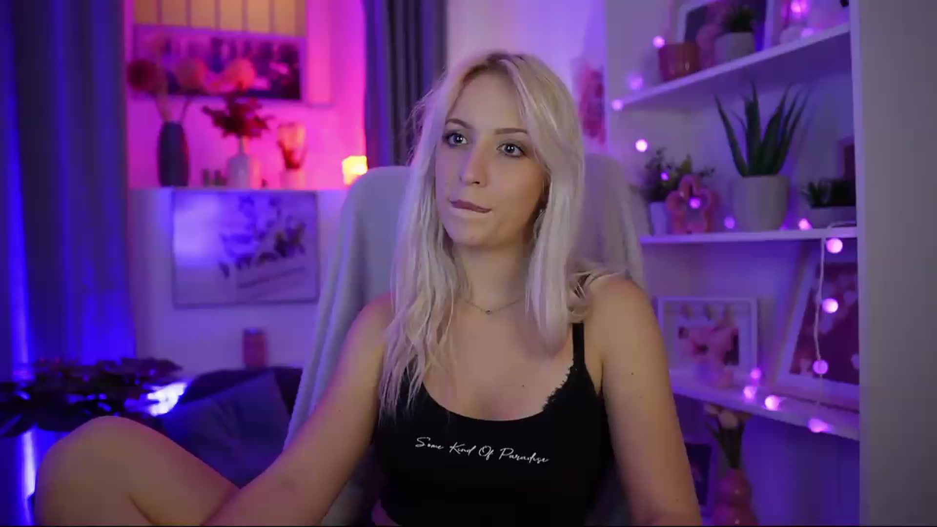 Gallery image thumbnail from Lucy_Cutie's myfreecams stream on, 07/28/2026, 20:15 image 12 of 20