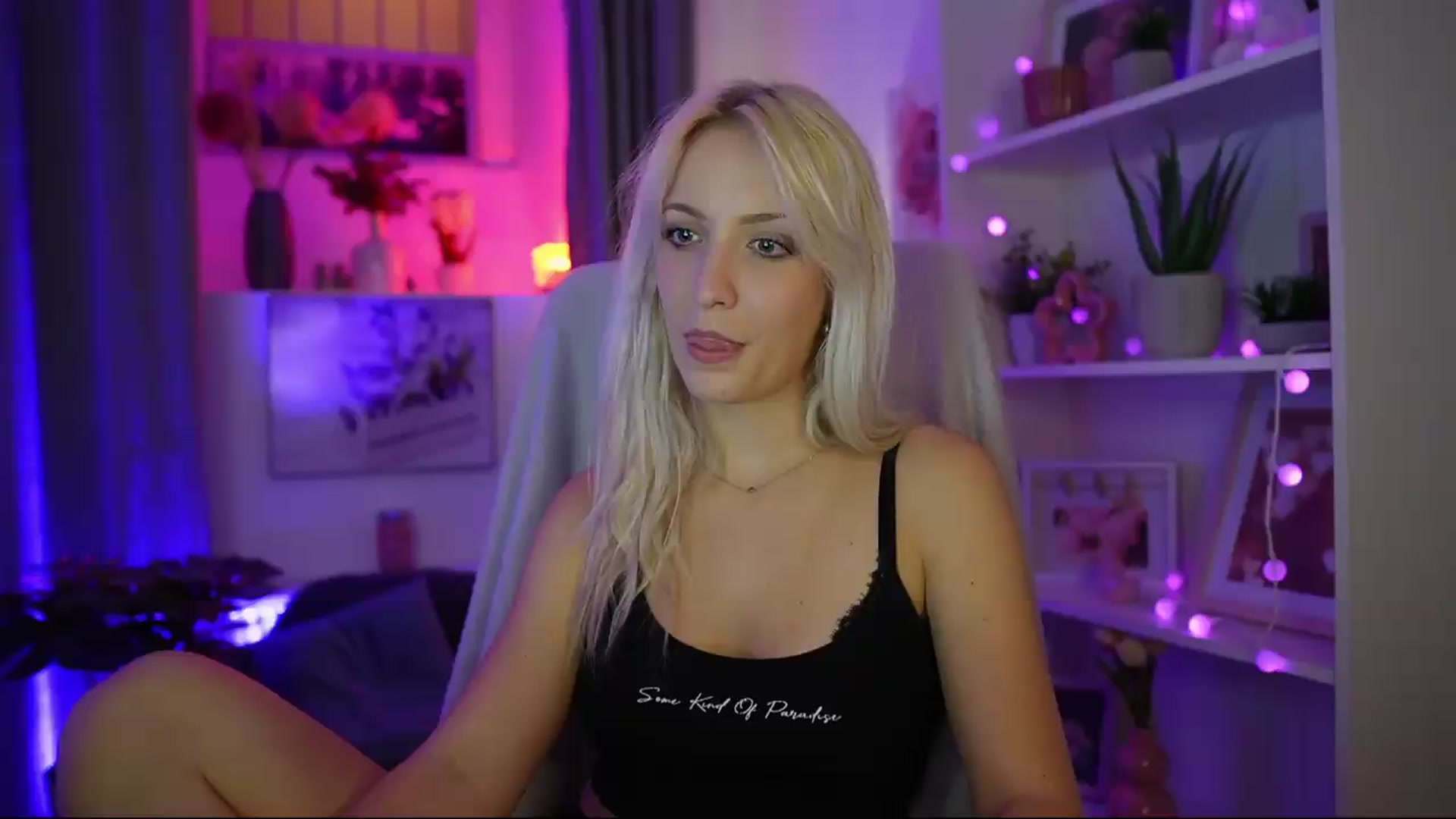 Gallery image thumbnail from Lucy_Cutie's myfreecams stream on, 07/28/2026, 20:15 image 16 of 20