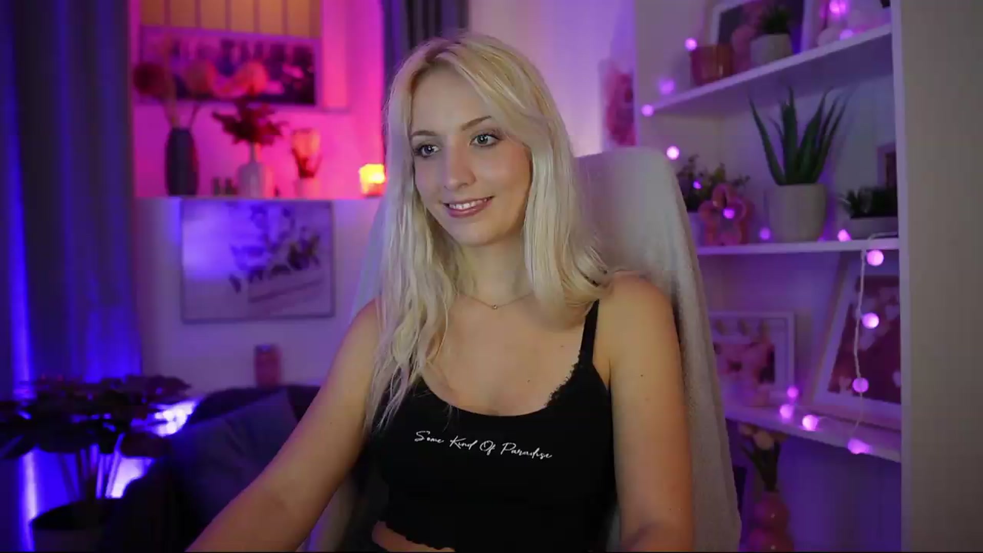 Gallery image thumbnail from Lucy_Cutie's myfreecams stream on, 07/28/2026, 20:15 image 5 of 20