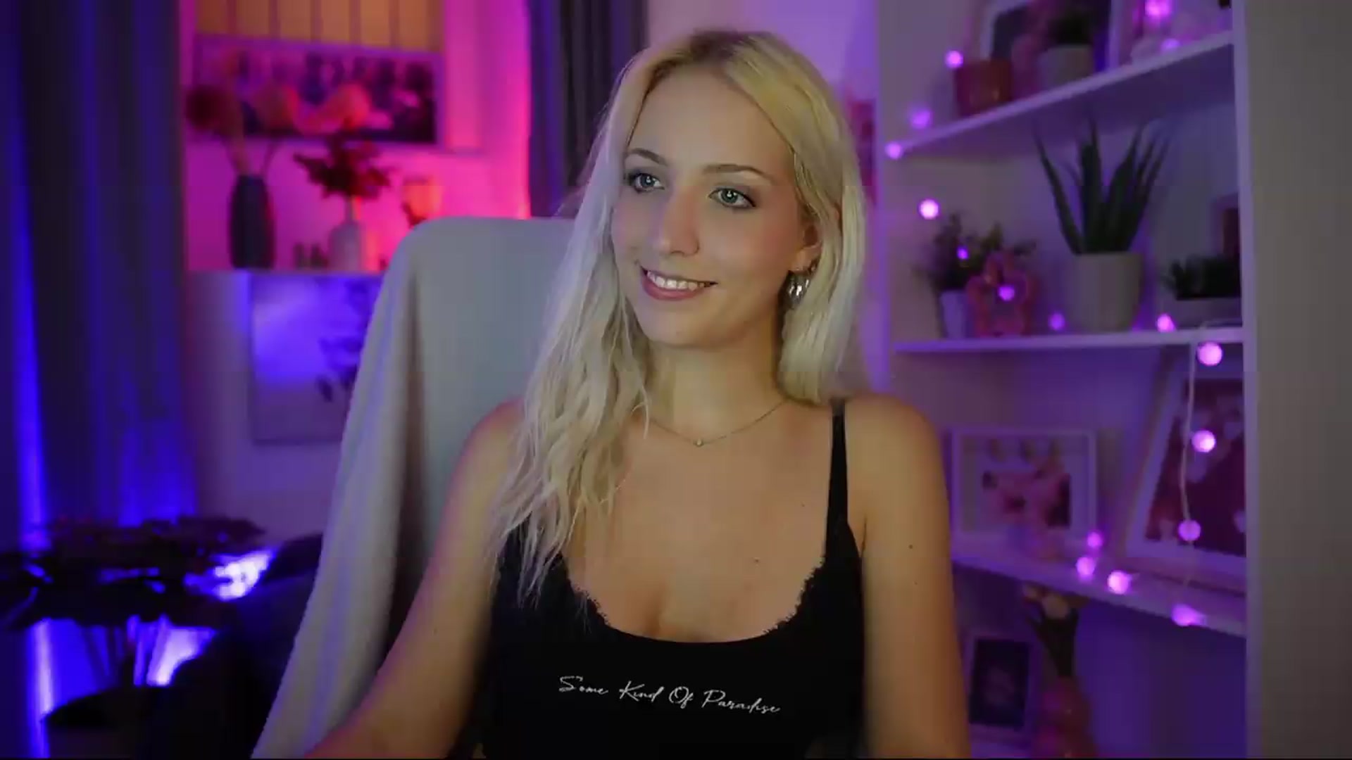 Gallery image thumbnail from Lucy_Cutie's myfreecams stream on, 07/28/2026, 20:56 image 15 of 20