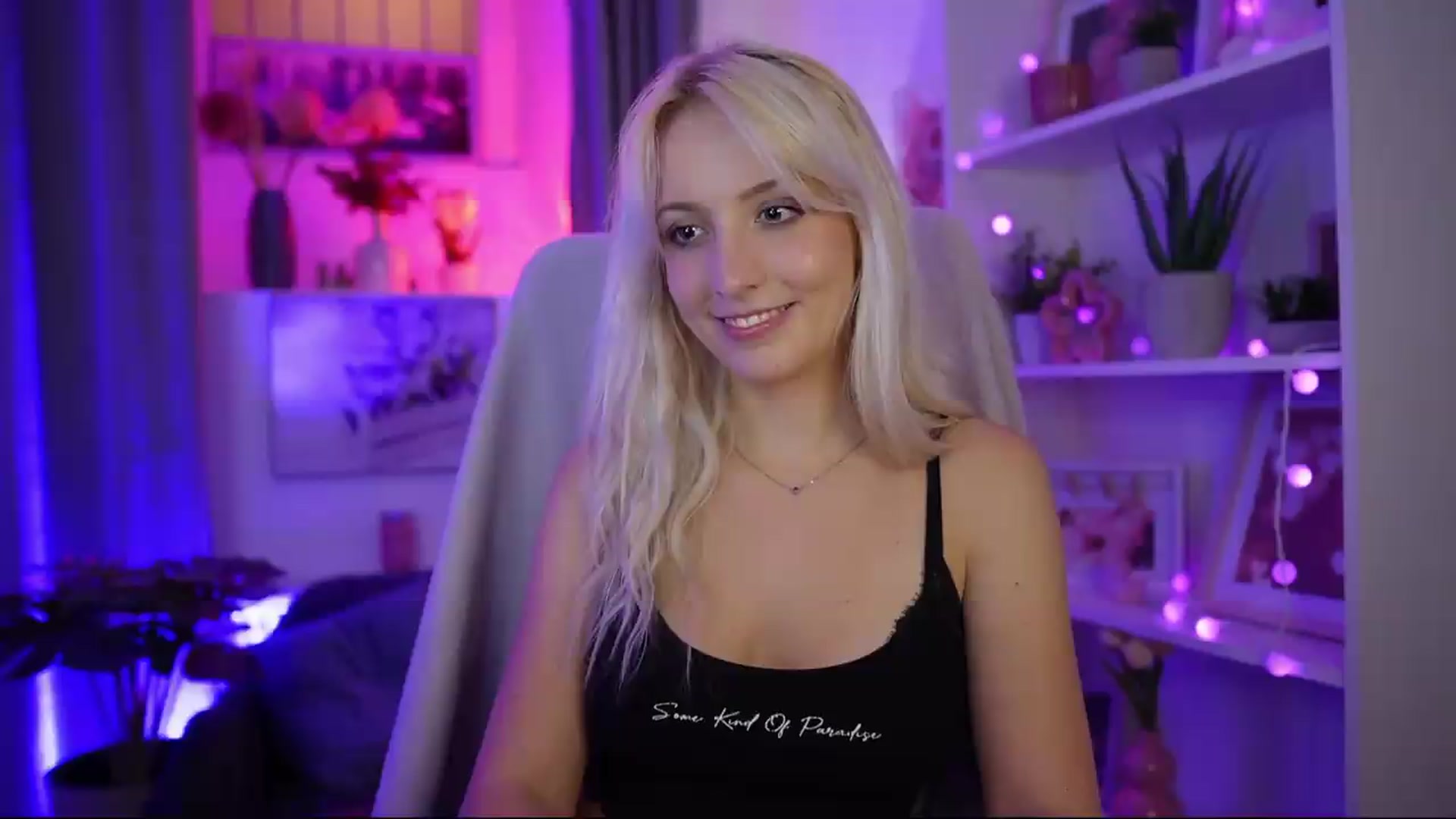 Gallery image thumbnail from Lucy_Cutie's myfreecams stream on, 07/28/2026, 22:44 image 8 of 20