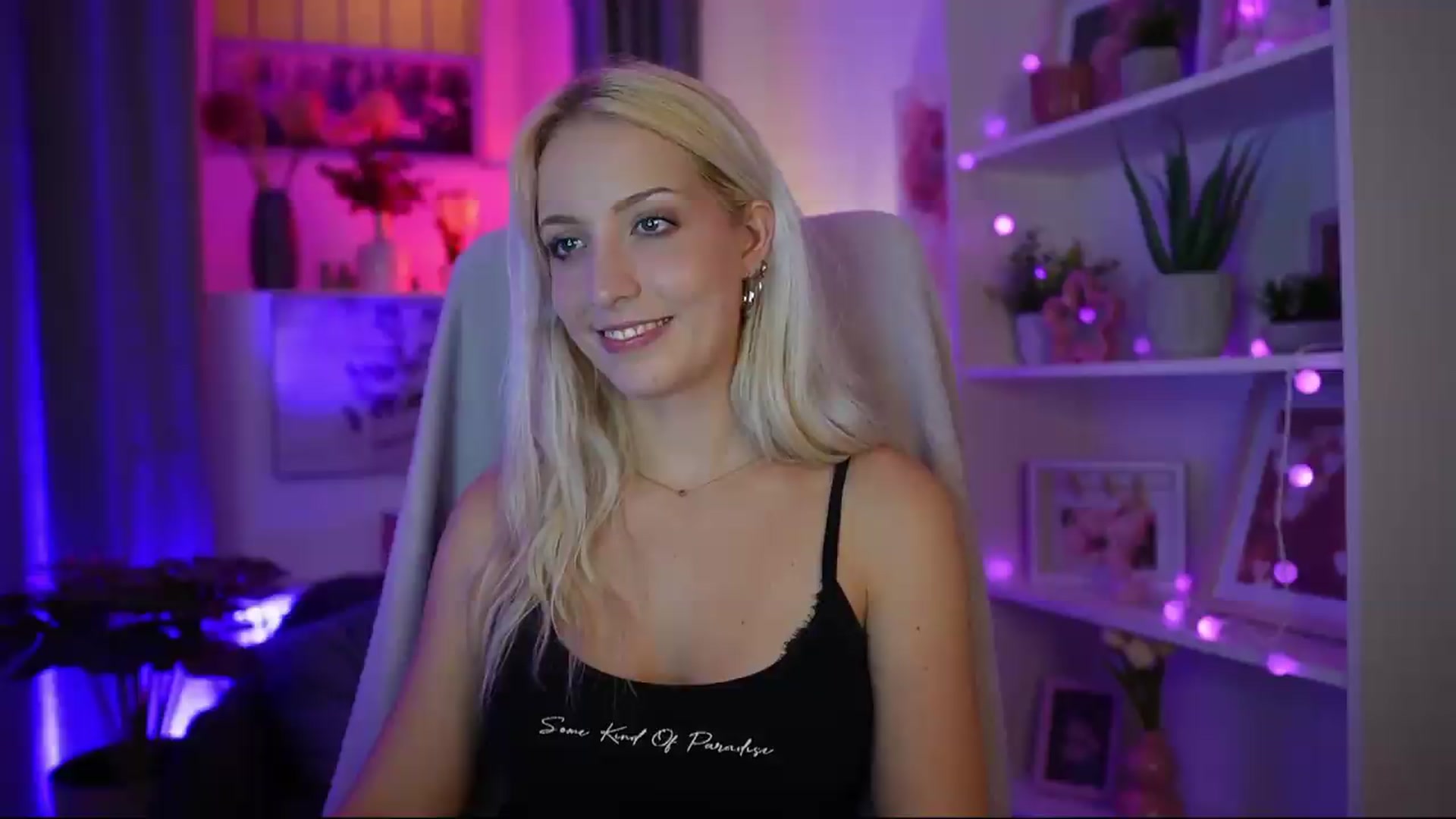 Gallery image thumbnail from Lucy_Cutie's myfreecams stream on, 07/28/2026, 22:44 image 3 of 20