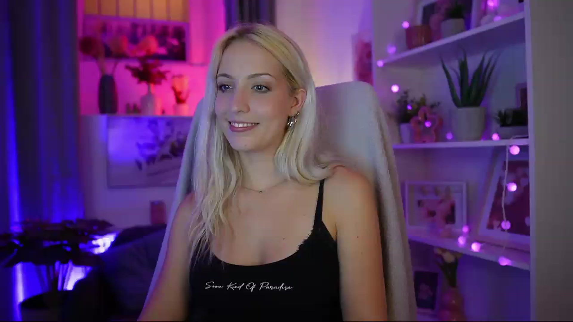 Gallery image thumbnail from Lucy_Cutie's myfreecams stream on, 07/28/2026, 22:44 image 4 of 20