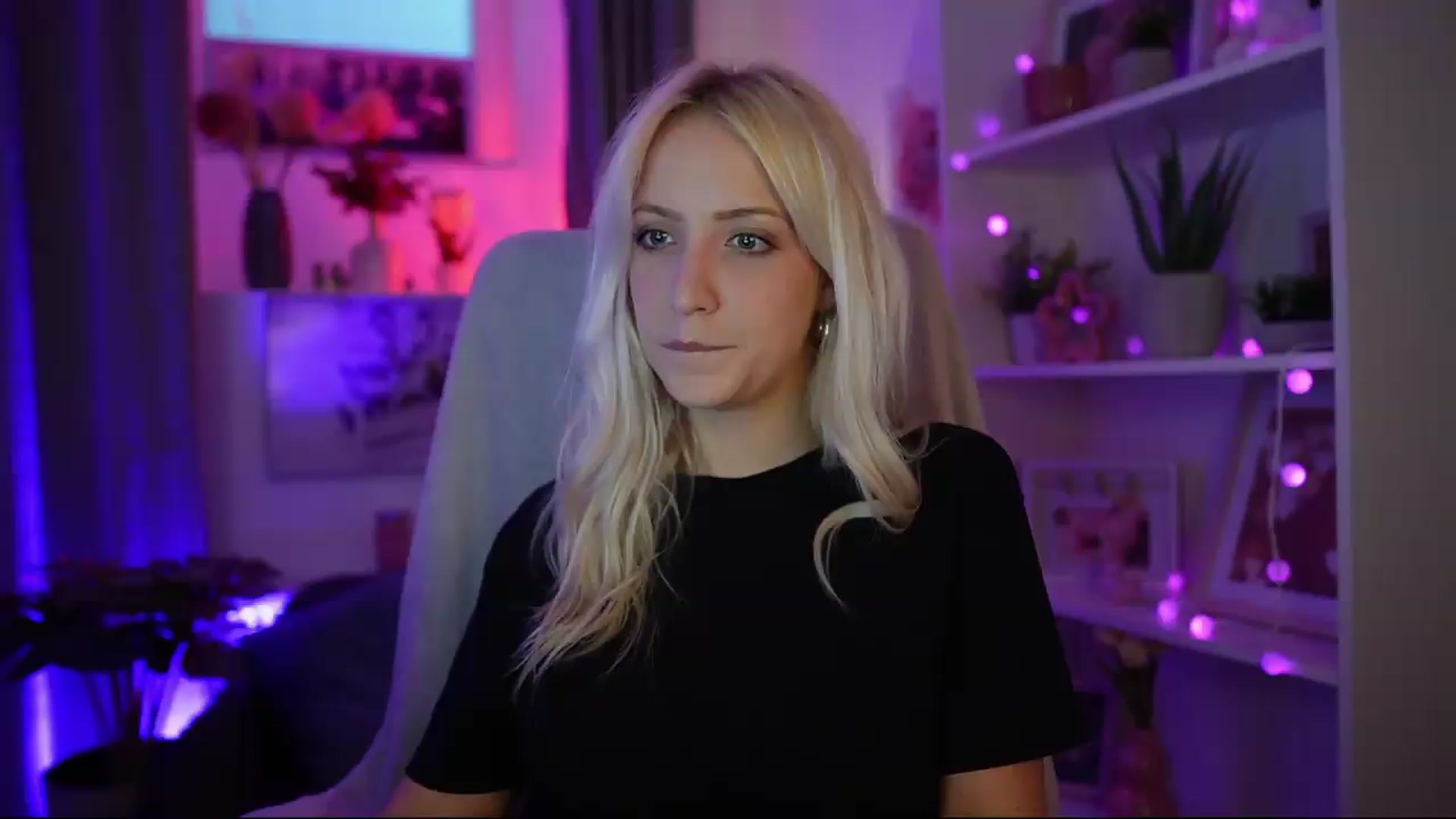 Gallery image thumbnail from Lucy_Cutie's myfreecams stream on, 07/30/2026, 18:37 image 5 of 20