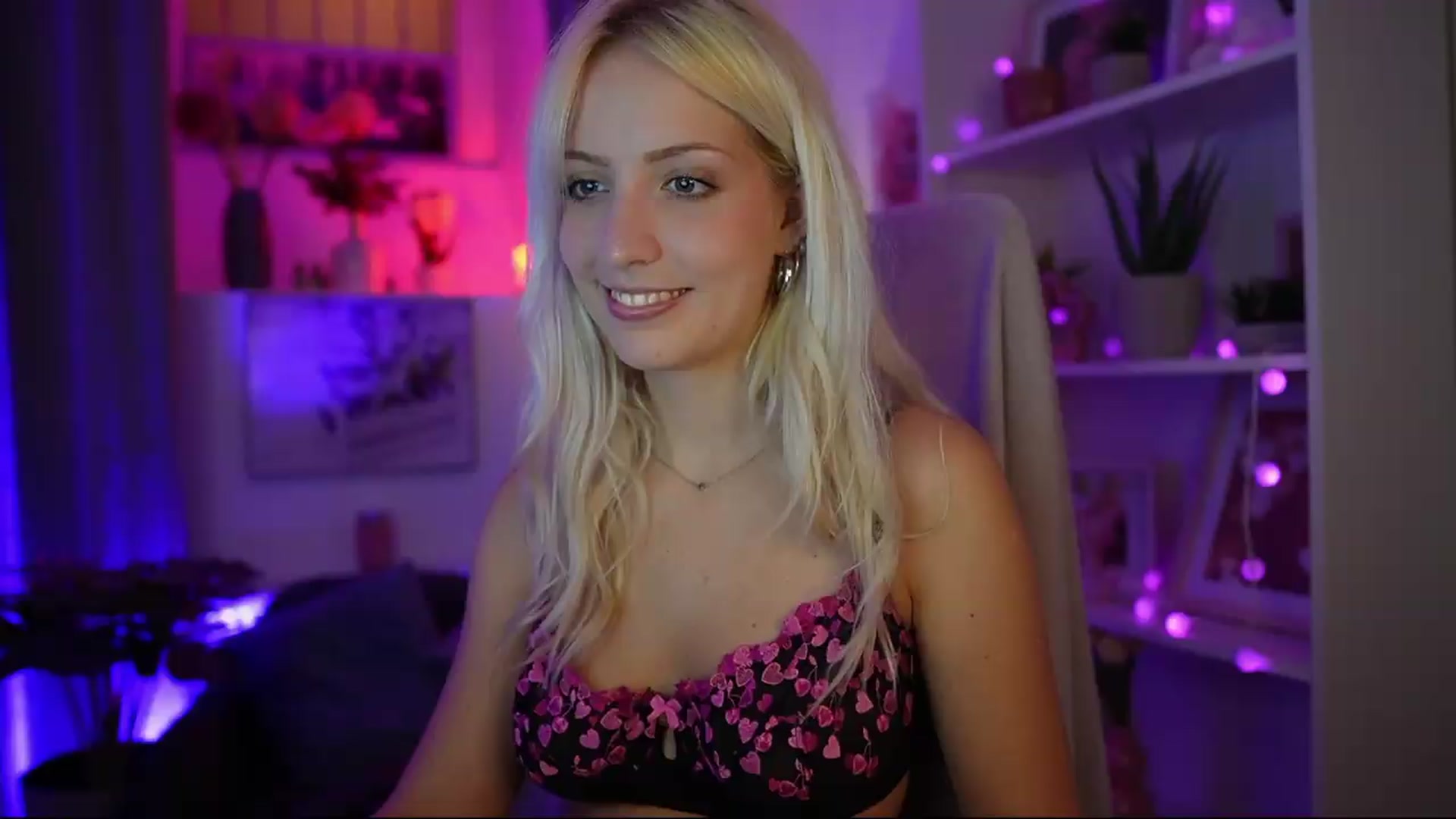 Gallery image thumbnail from Lucy_Cutie's myfreecams stream on, 07/30/2026, 19:37 image 8 of 20