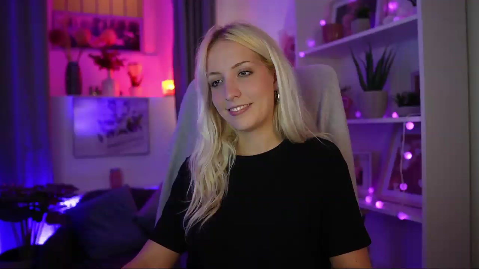 Gallery image thumbnail from Lucy_Cutie's myfreecams stream on, 07/30/2026, 21:44 image 10 of 20