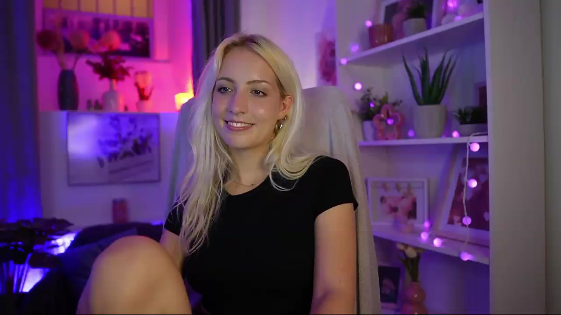 Gallery image thumbnail from Lucy_Cutie's myfreecams stream on, 08/03/2026, 22:20 image 6 of 20